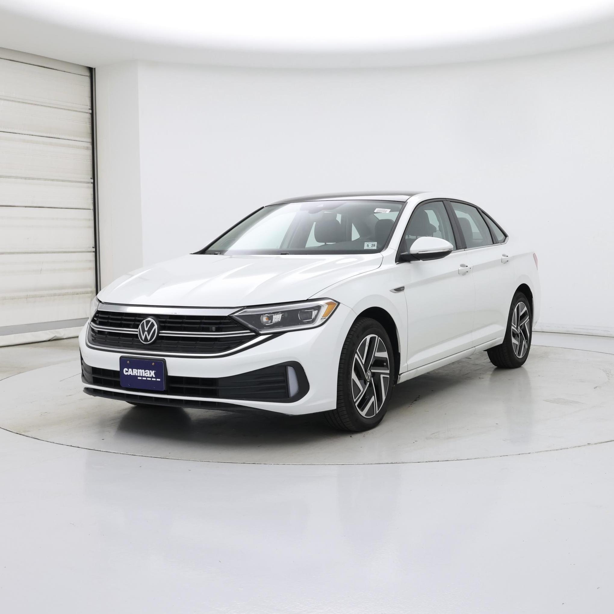 Thumbnail: 2023 Volkswagen Jetta - 4