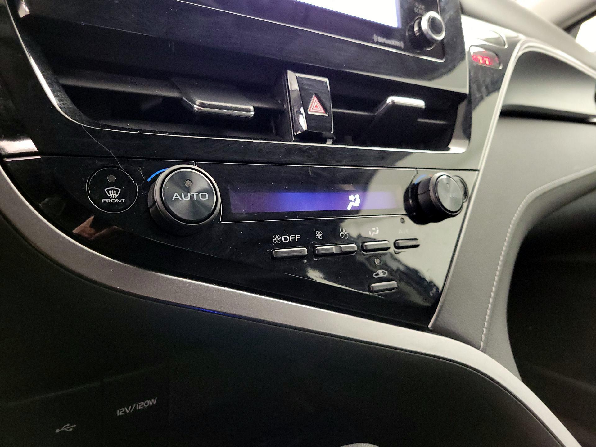 Thumbnail: 2023 Toyota Camry - 16