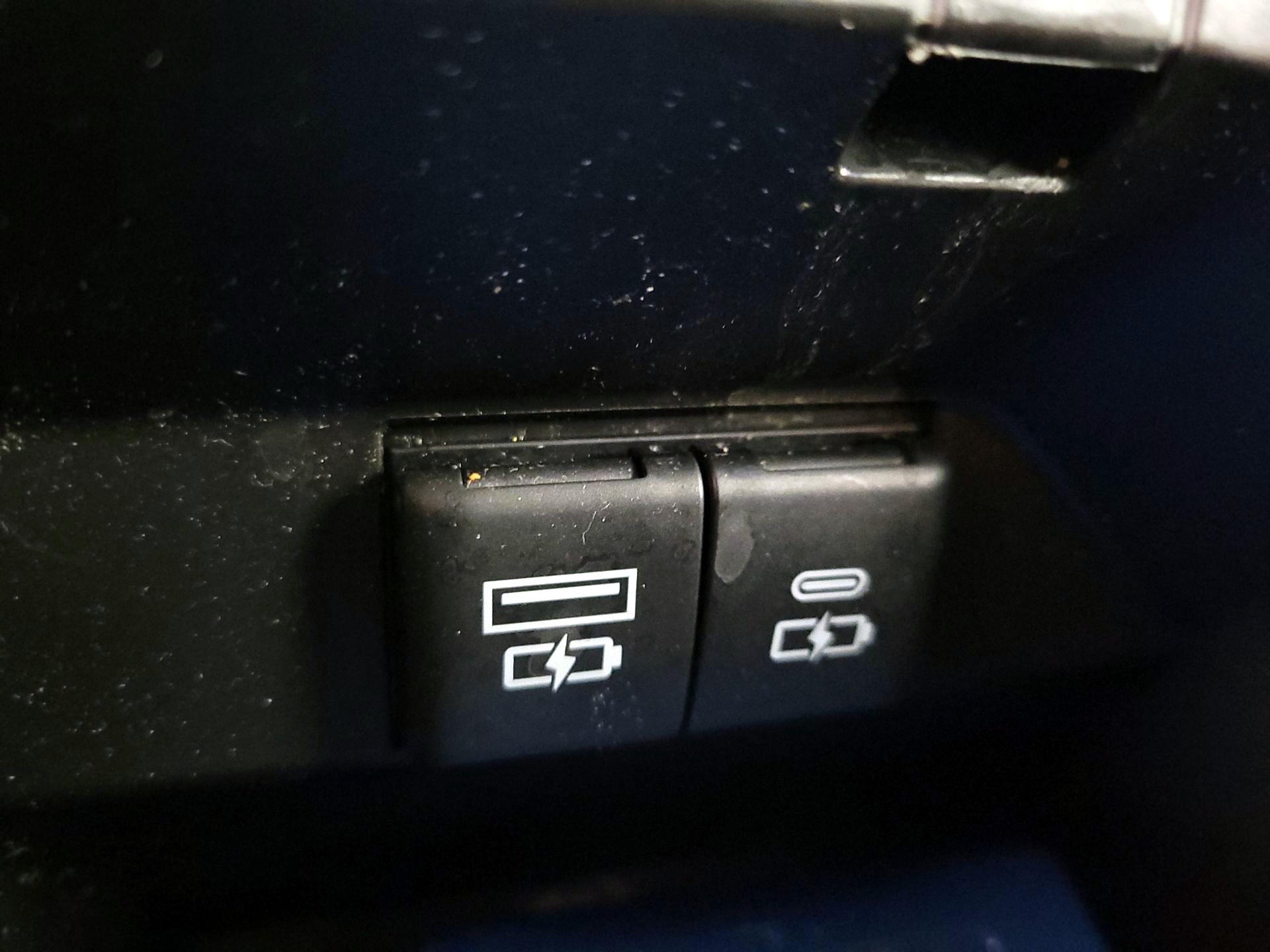 Thumbnail: 2023 Toyota Camry - 18