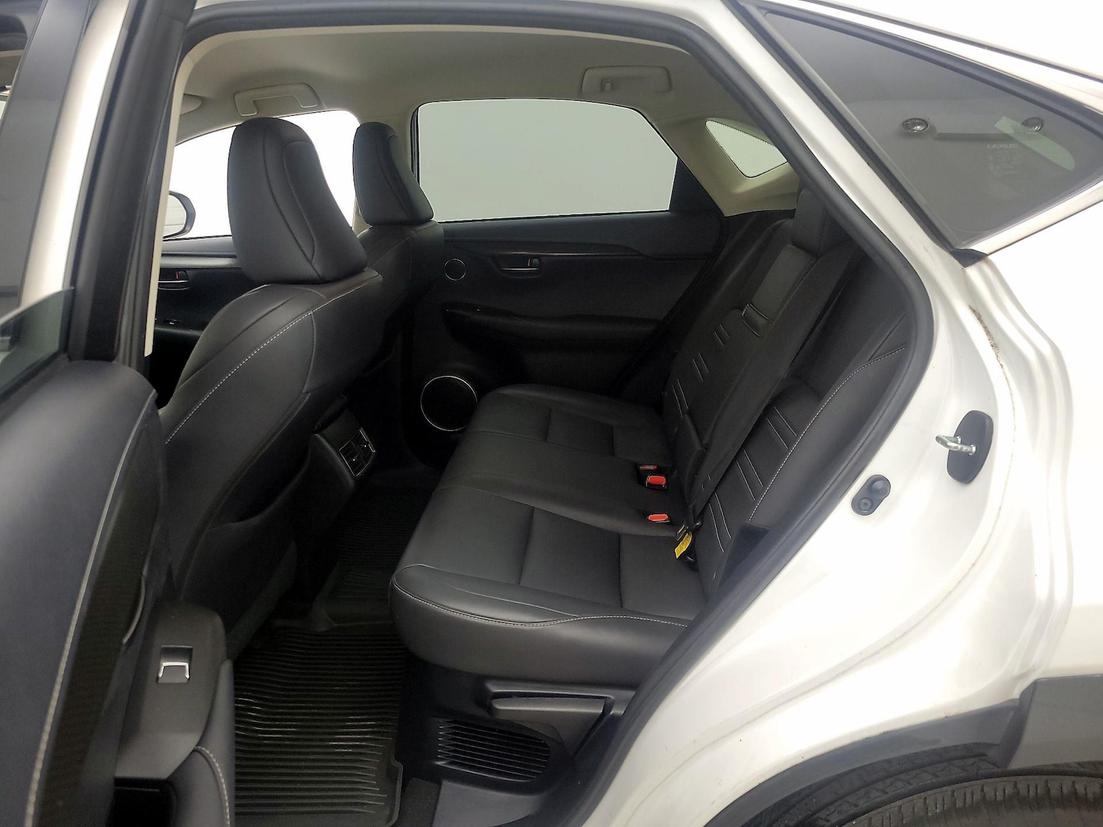 2020 Lexus NX 300 - Photo 19