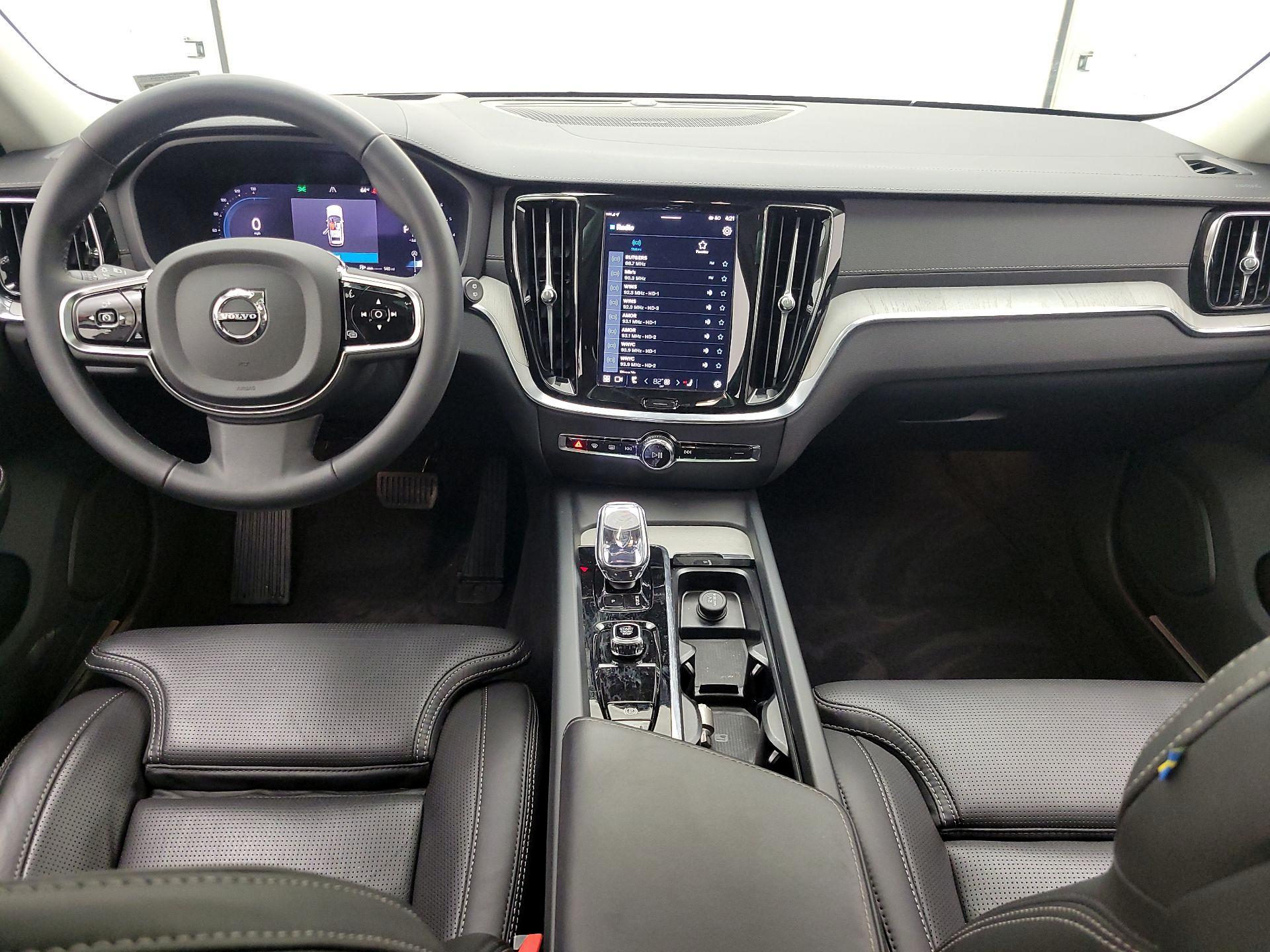 Thumbnail: 2024 Volvo S60 - 9