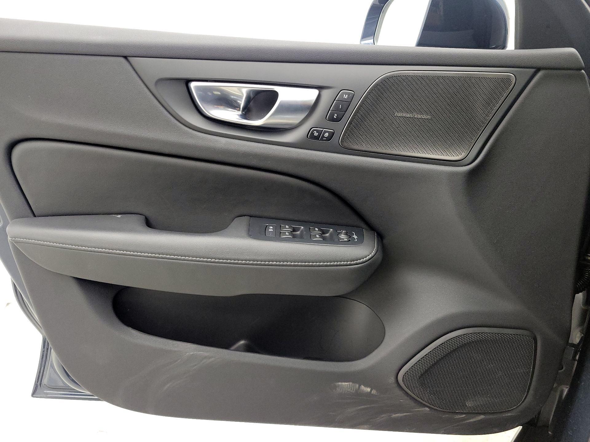 Thumbnail: 2024 Volvo S60 - 12