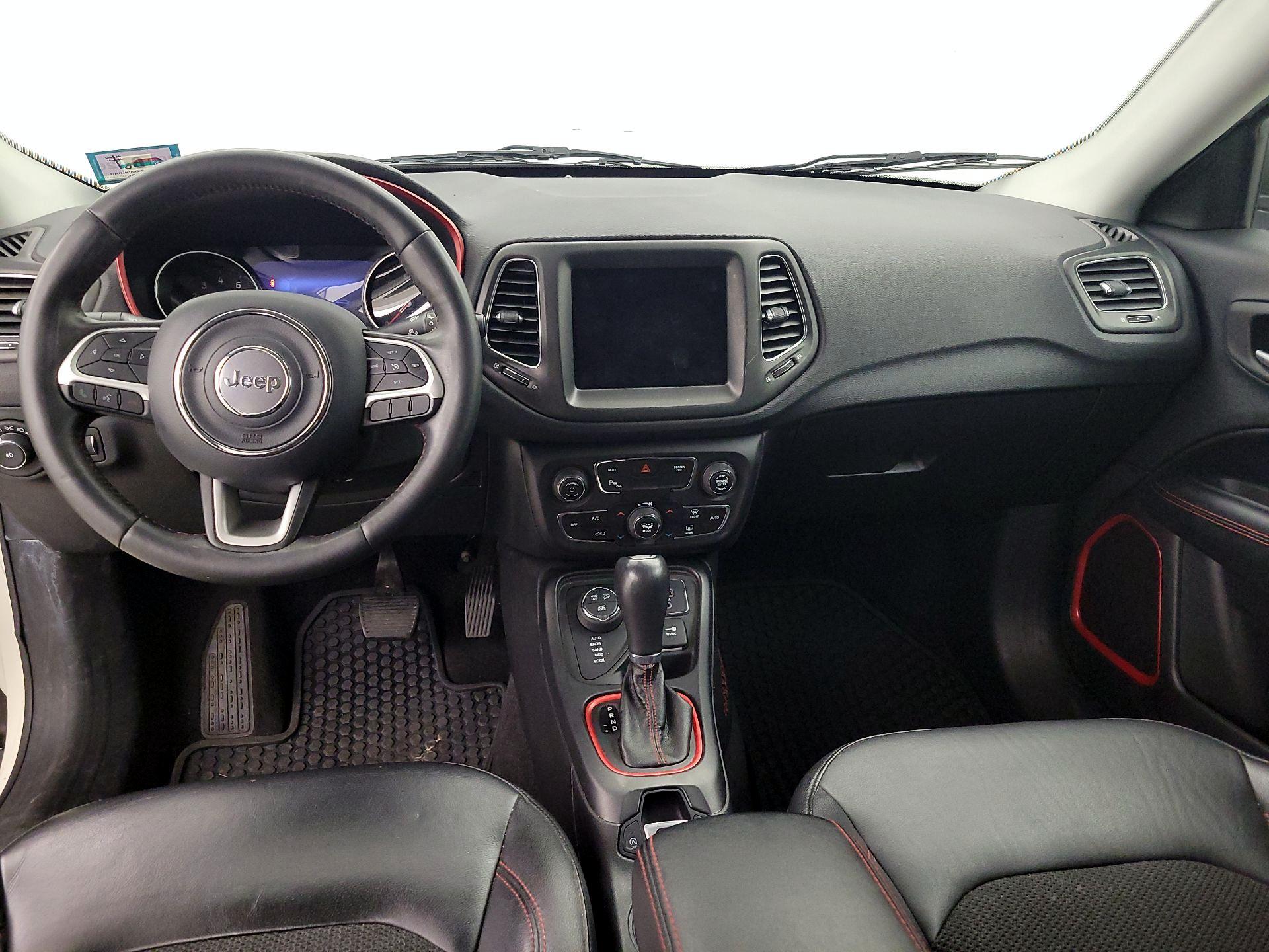 Thumbnail: 2019 Jeep Compass - 9