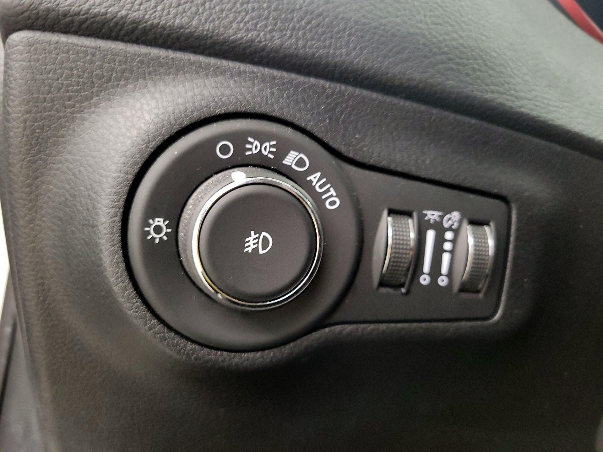 Thumbnail: 2019 Jeep Compass - 13