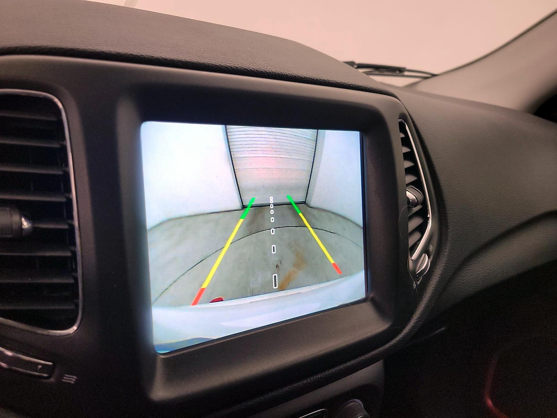 Thumbnail: 2019 Jeep Compass - 14