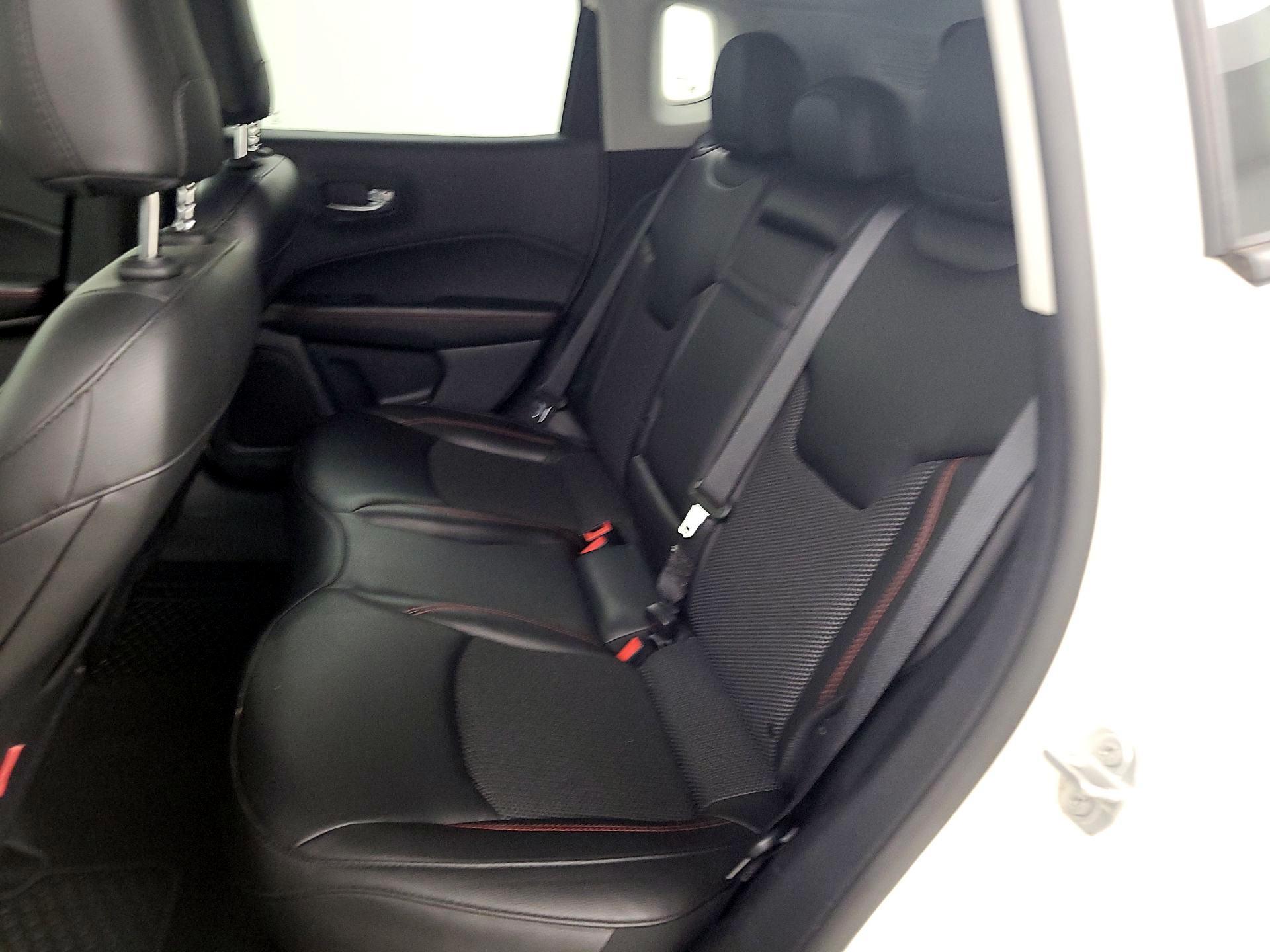 Thumbnail: 2019 Jeep Compass - 19