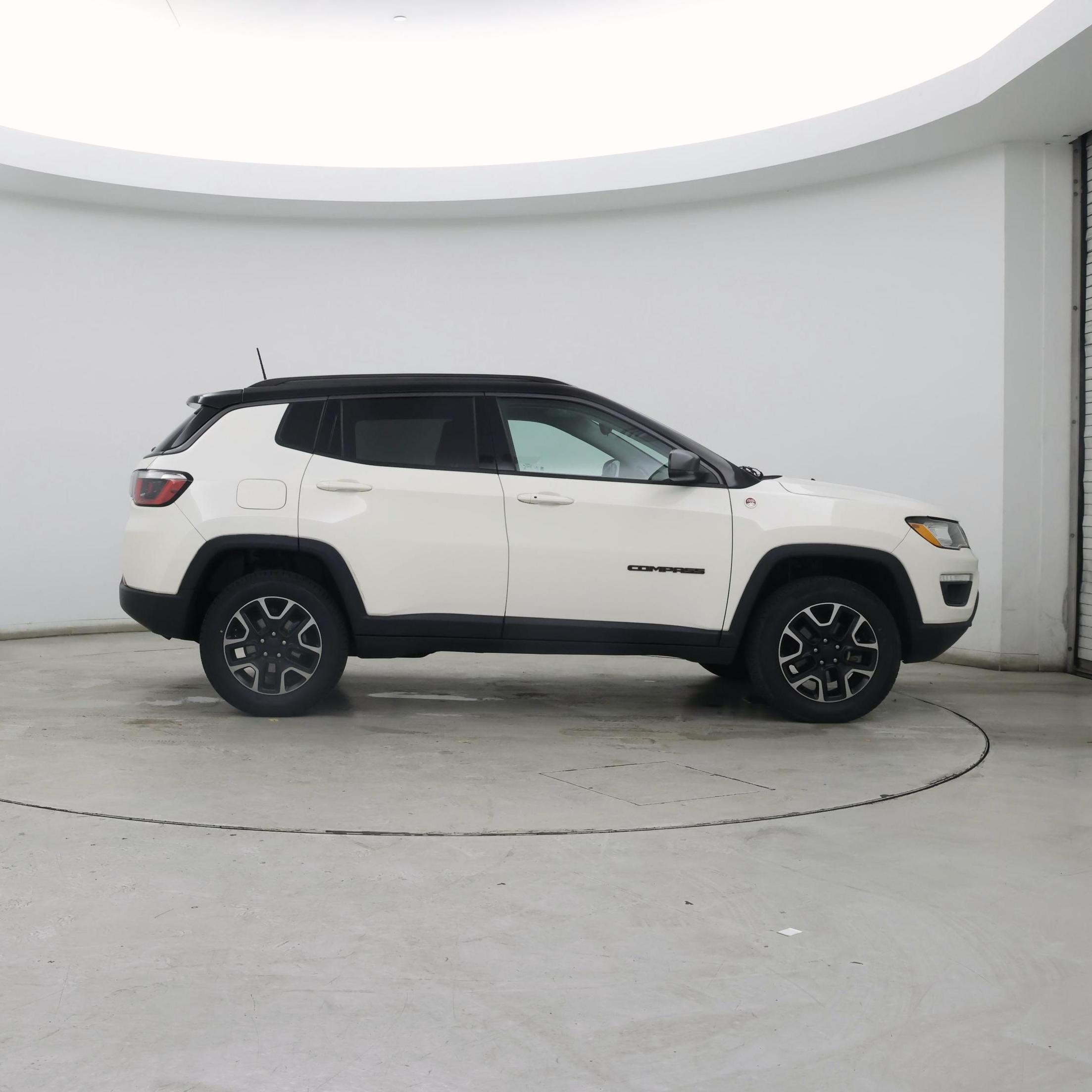 Thumbnail: 2019 Jeep Compass - 7