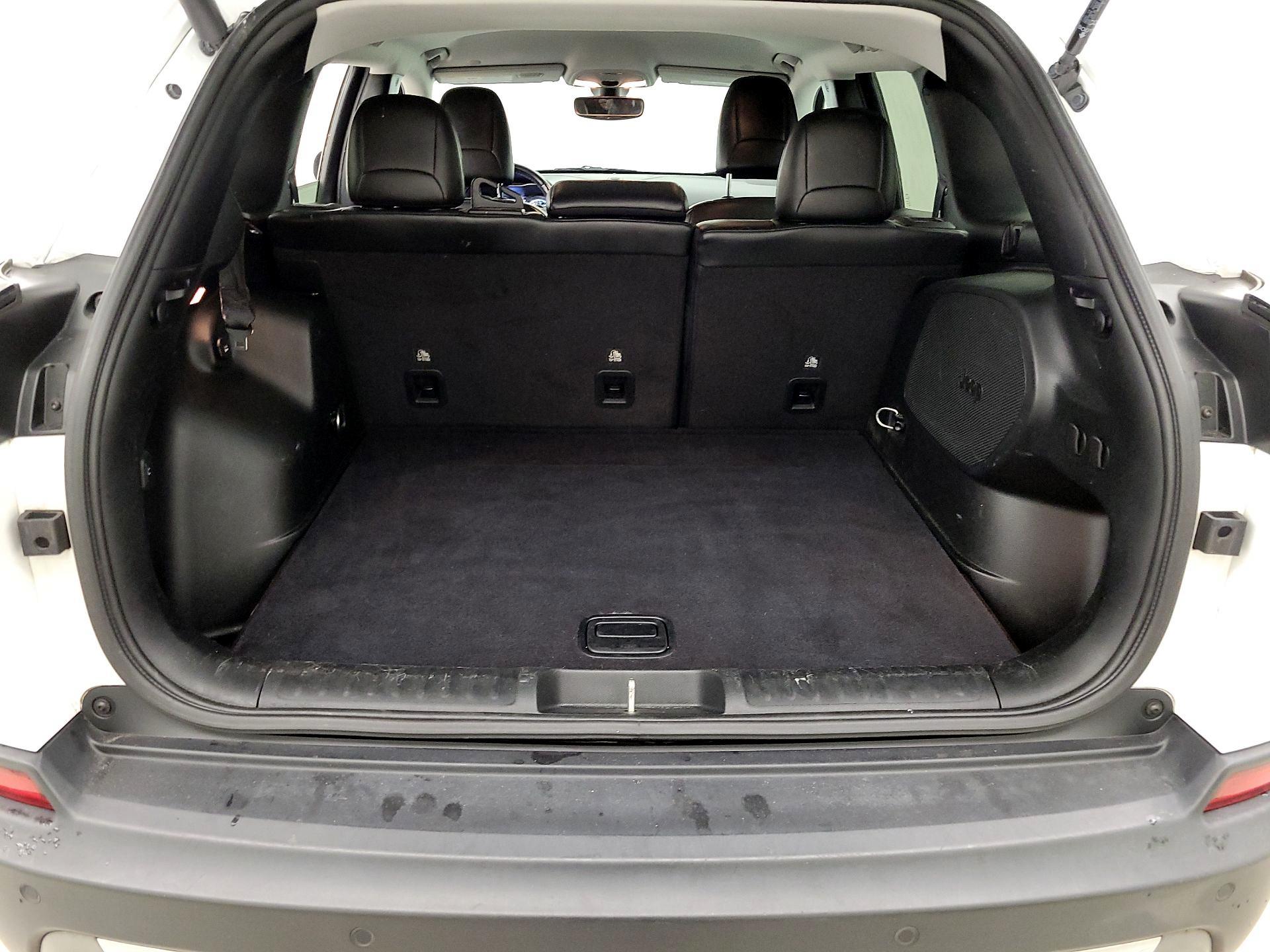 Thumbnail: 2020 Jeep Cherokee - 20