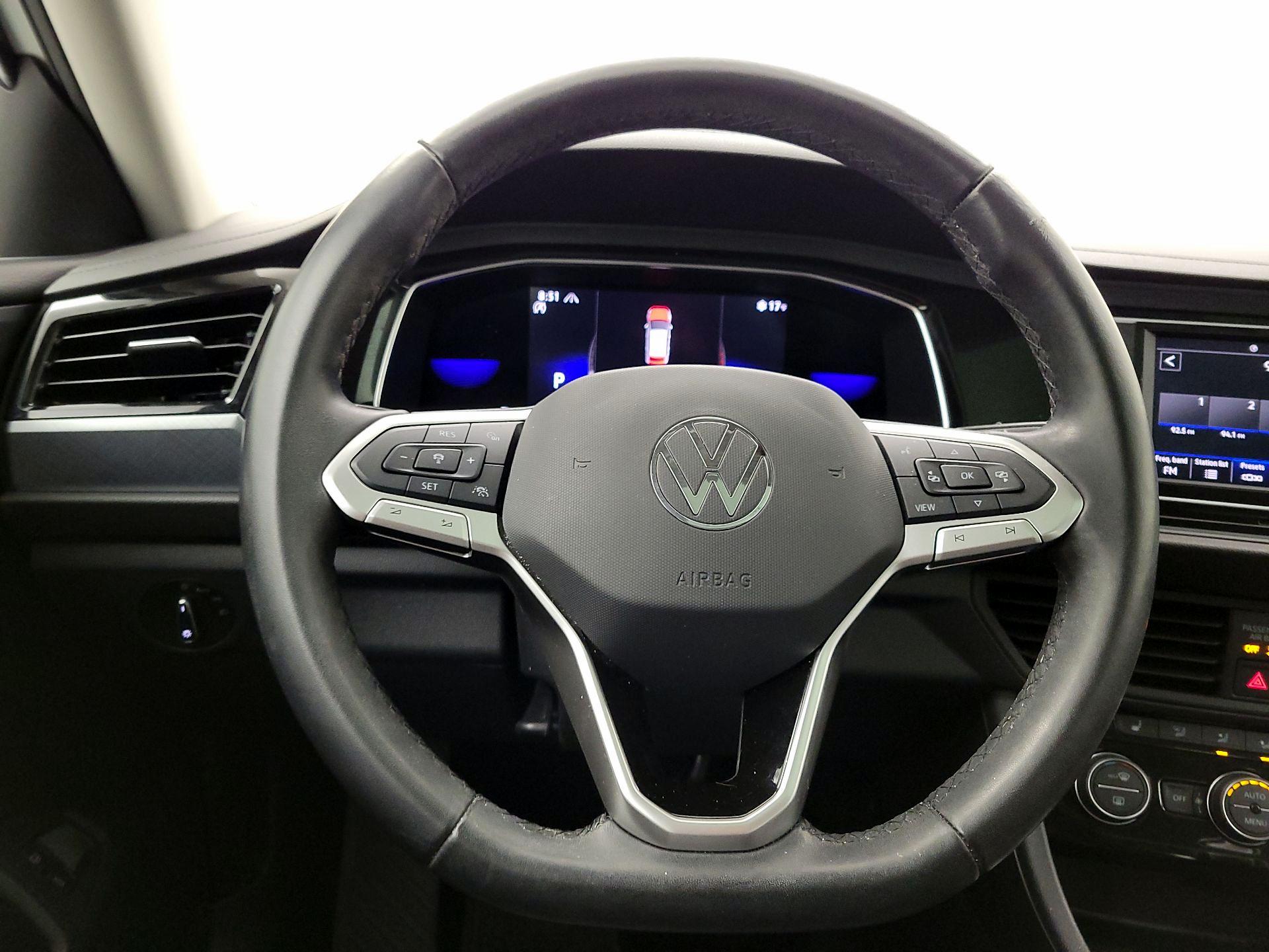 Thumbnail: 2022 Volkswagen Jetta - 10