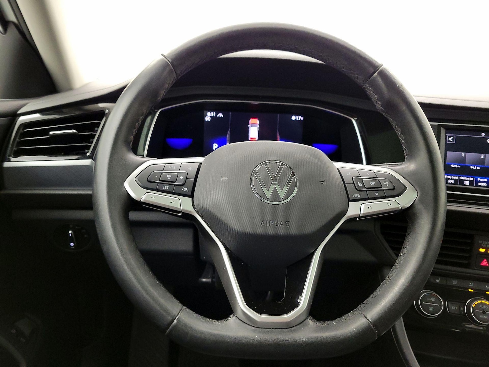 2022 Volkswagen Jetta SE - Photo 11