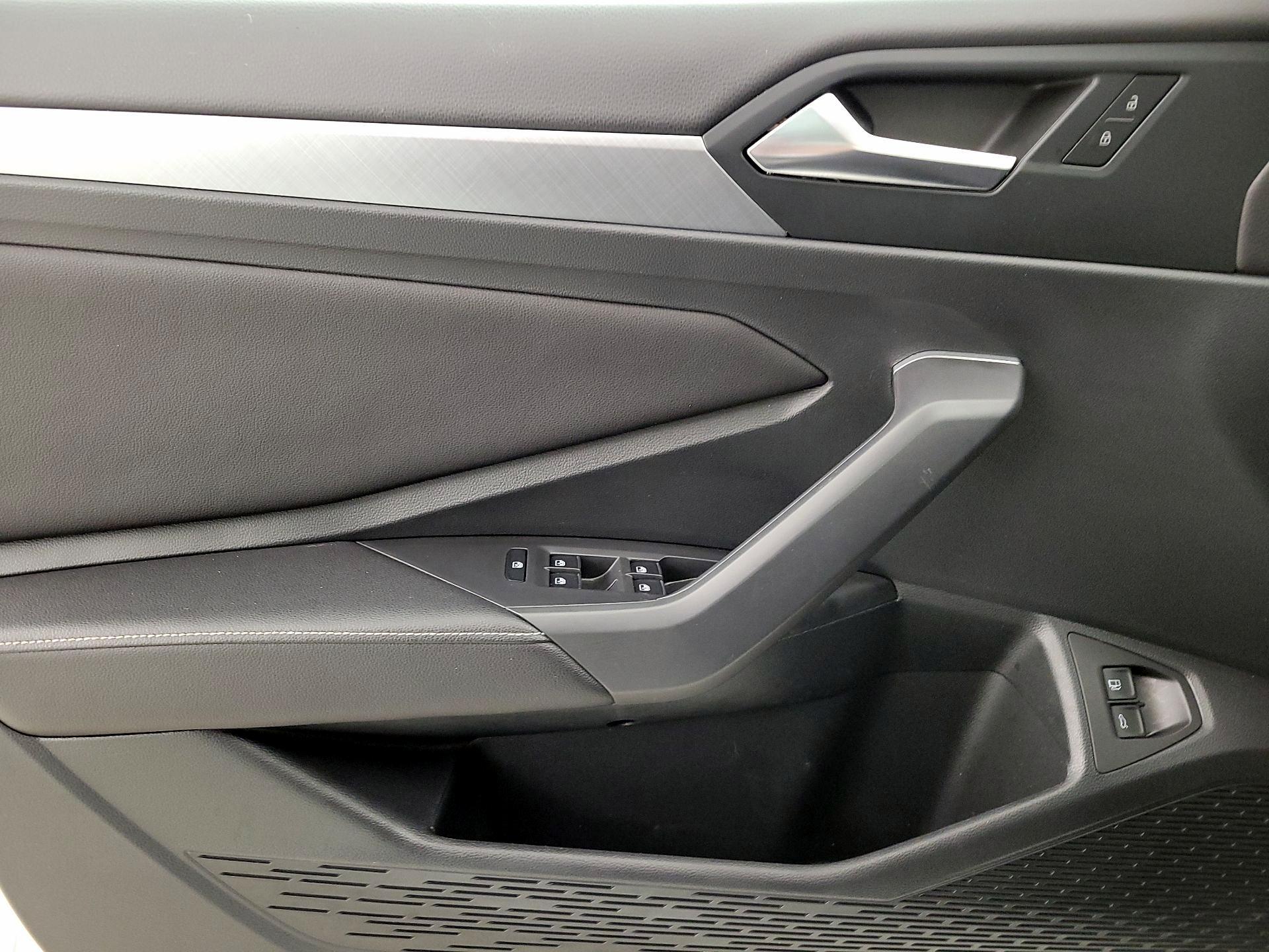 Thumbnail: 2022 Volkswagen Jetta - 12