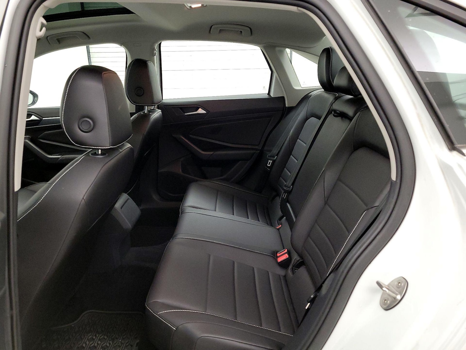 2022 Volkswagen Jetta SE - Photo 21