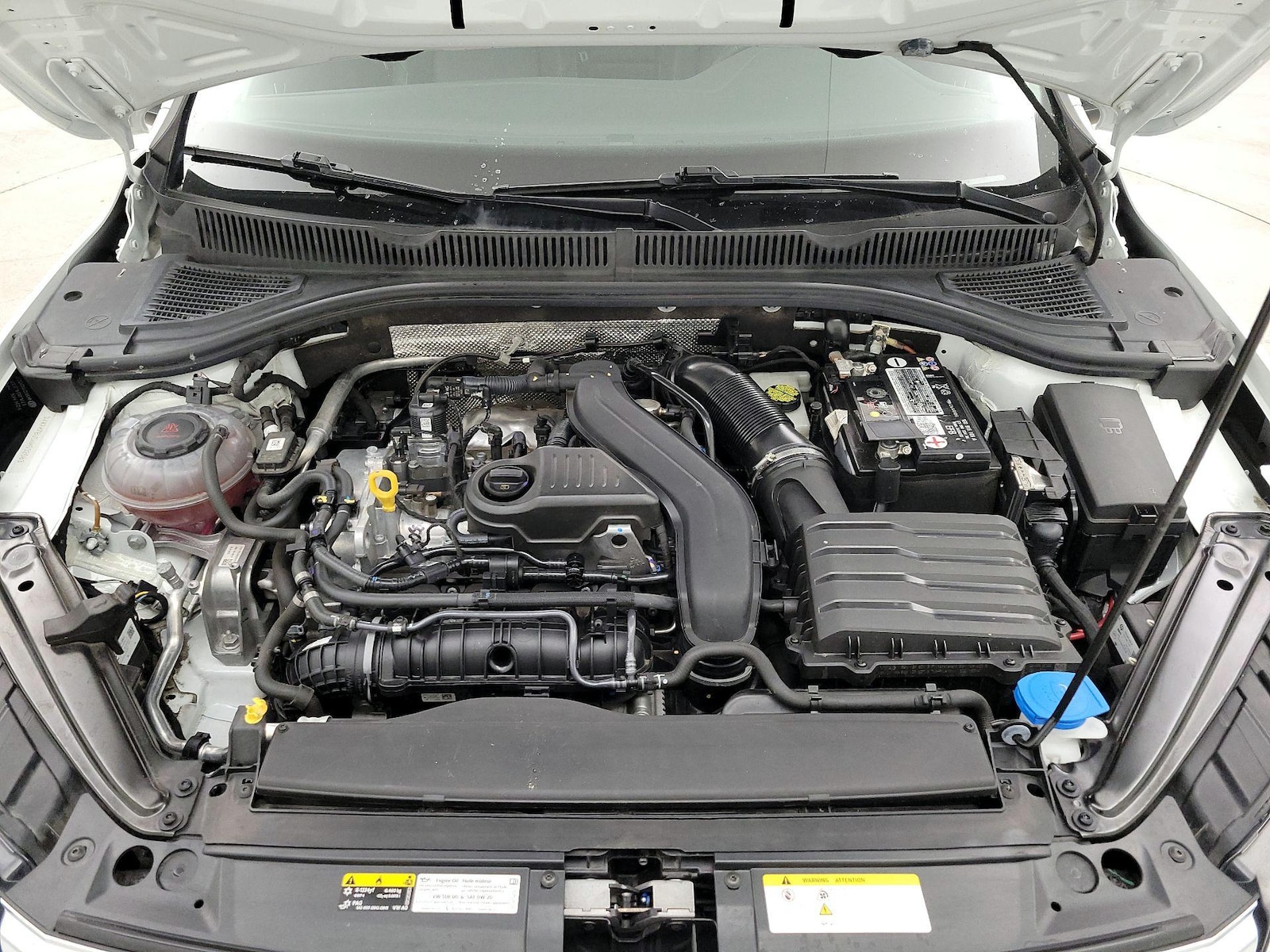 2022 Volkswagen Jetta SE - Photo 23
