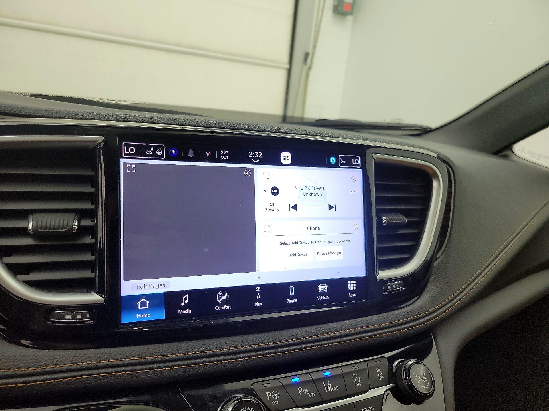 Thumbnail: 2021 Chrysler Pacifica - 16