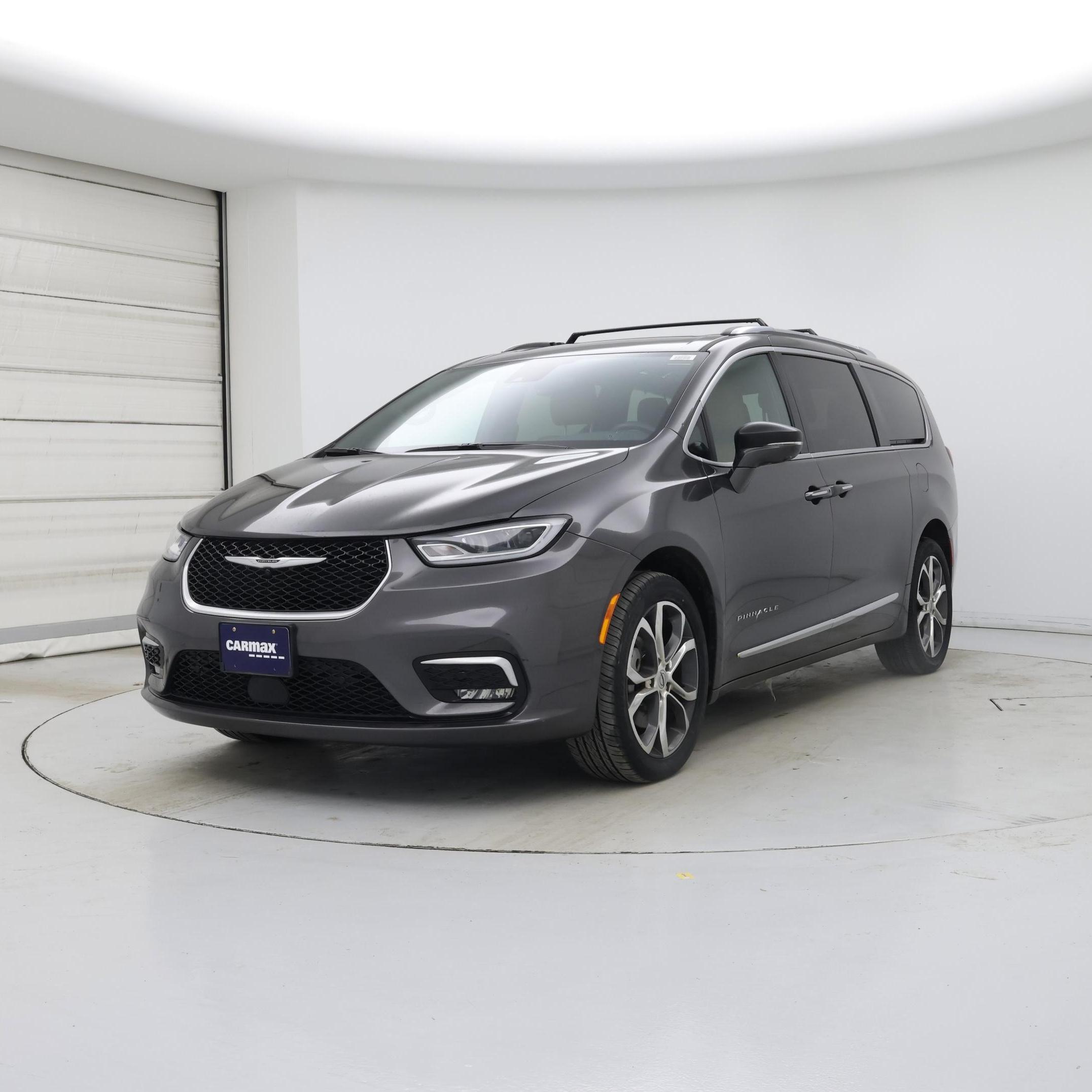 Thumbnail: 2021 Chrysler Pacifica - 4
