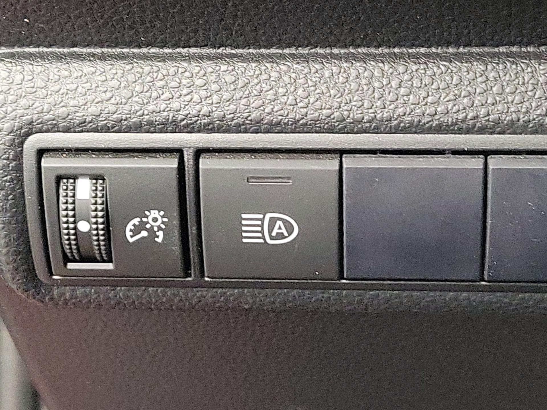 Thumbnail: 2022 Toyota Corolla - 13