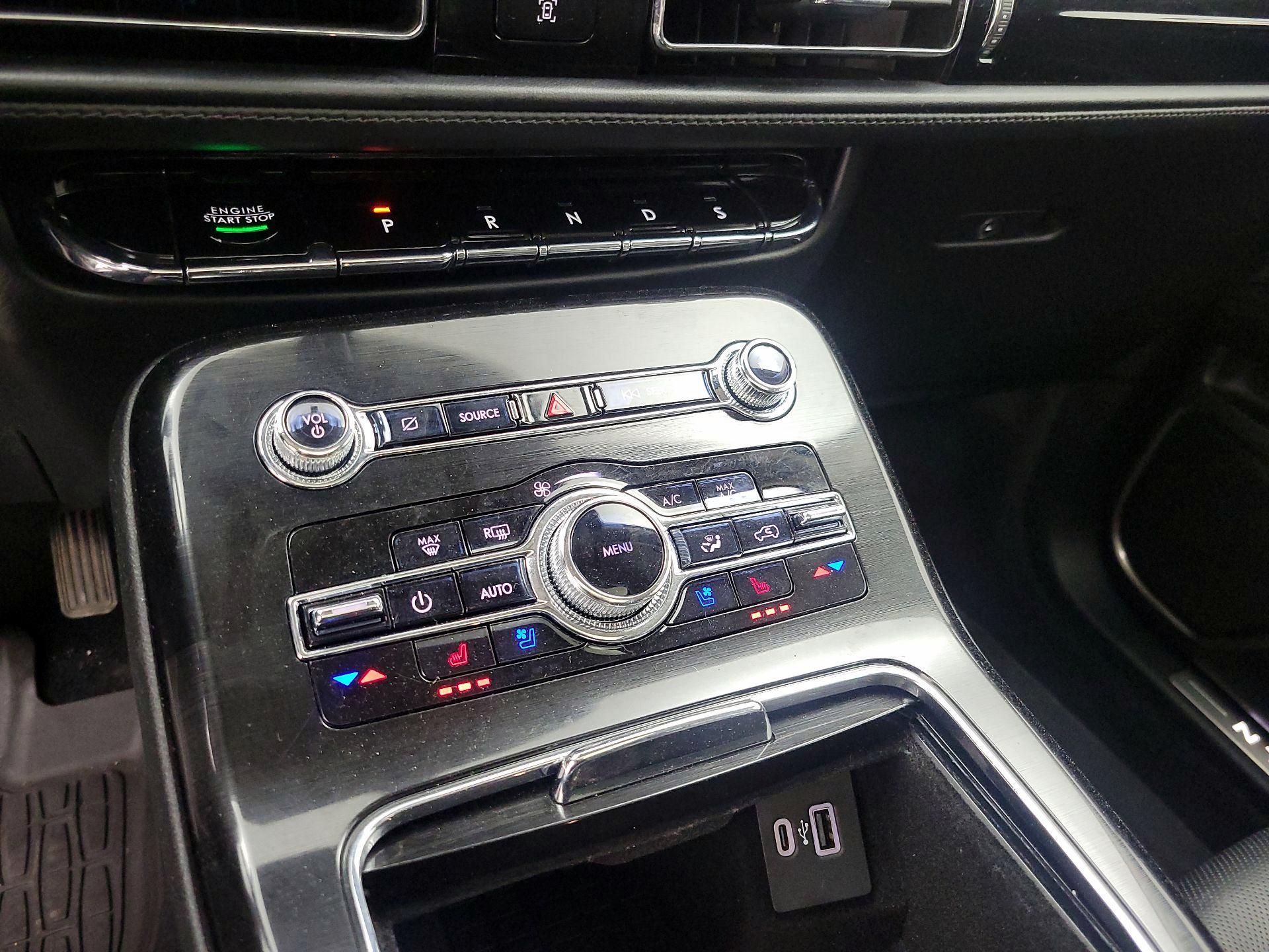 Thumbnail: 2022 Lincoln Nautilus - 18