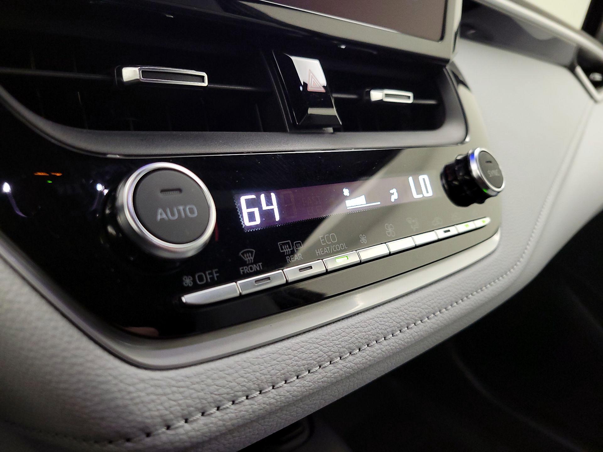 Thumbnail: 2025 Toyota Corolla - 16