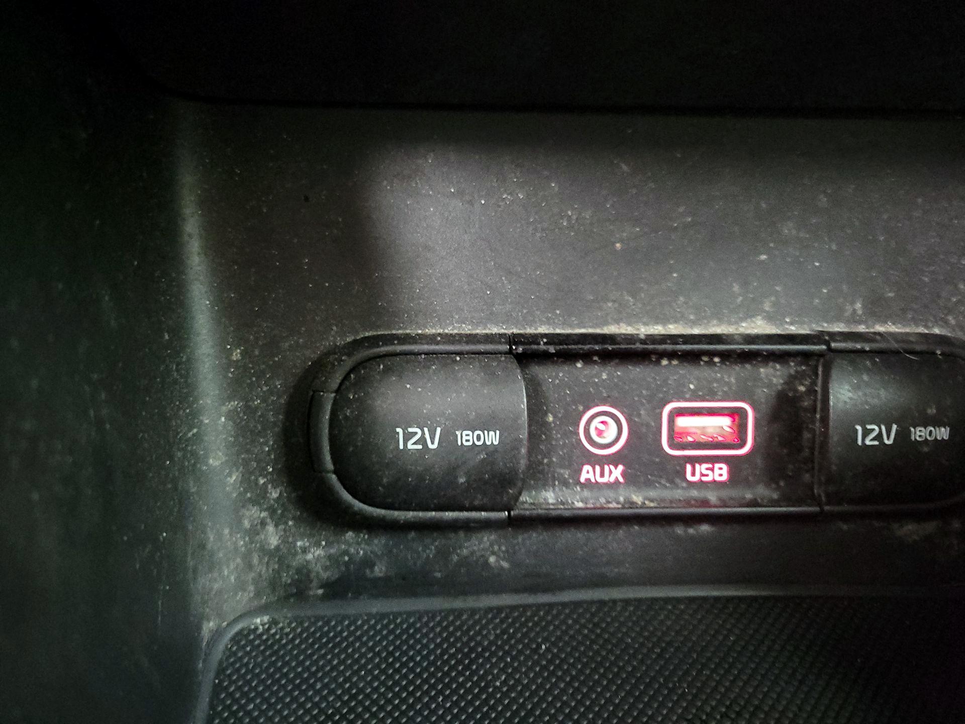 Thumbnail: 2017 Kia Sportage - 18