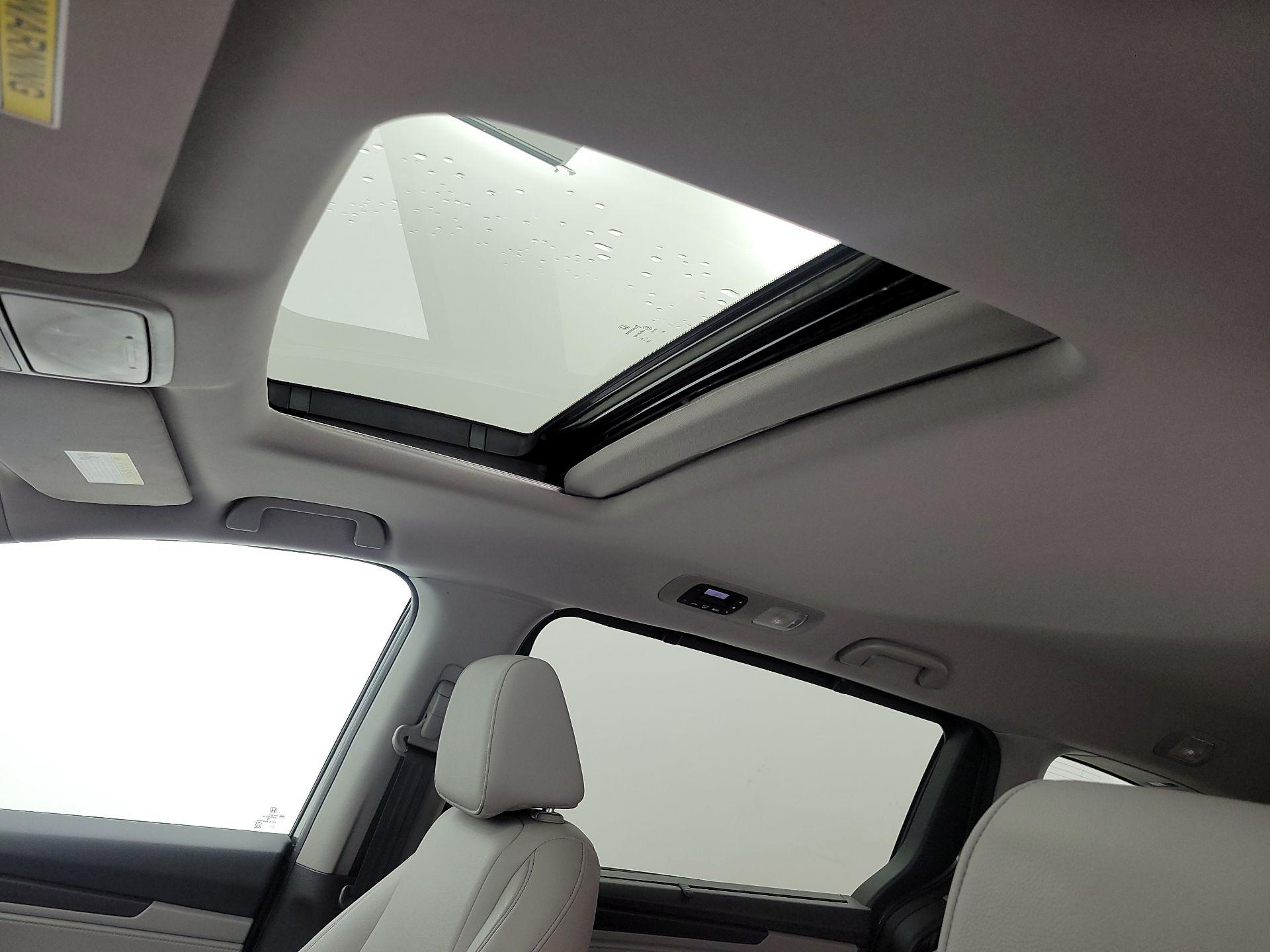 Thumbnail: 2023 Honda Odyssey - 19