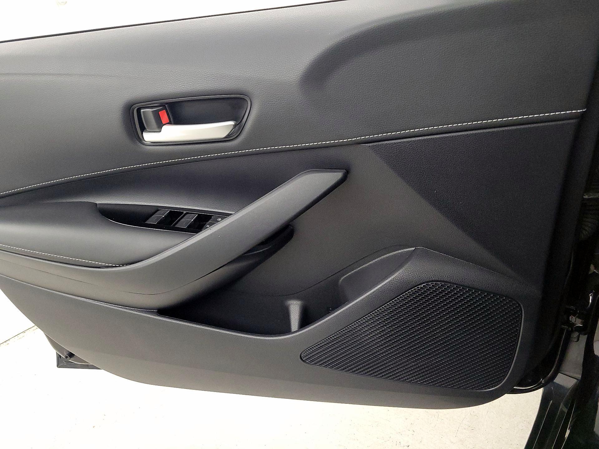 Thumbnail: 2021 Toyota Corolla - 12