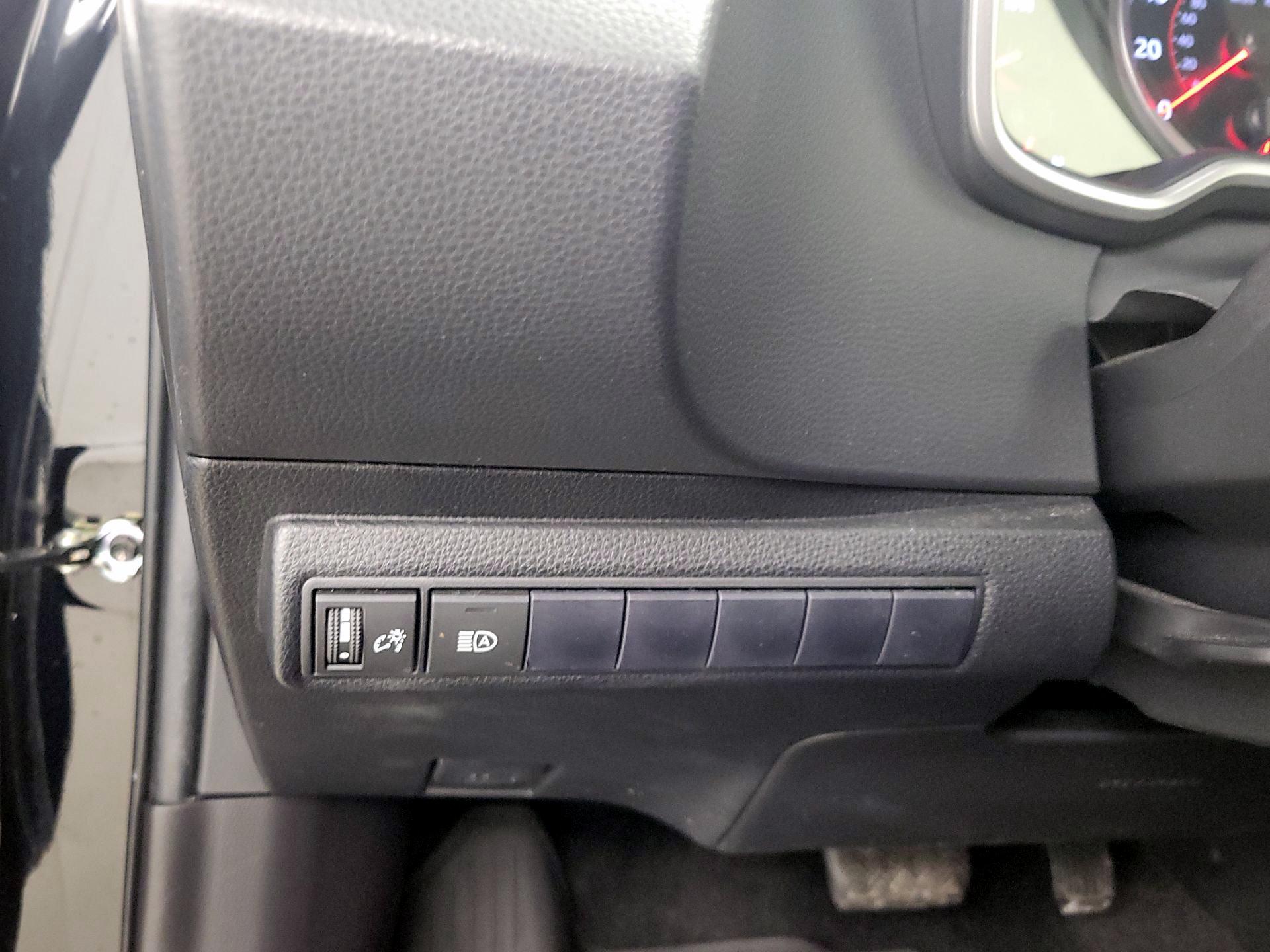 Thumbnail: 2021 Toyota Corolla - 13