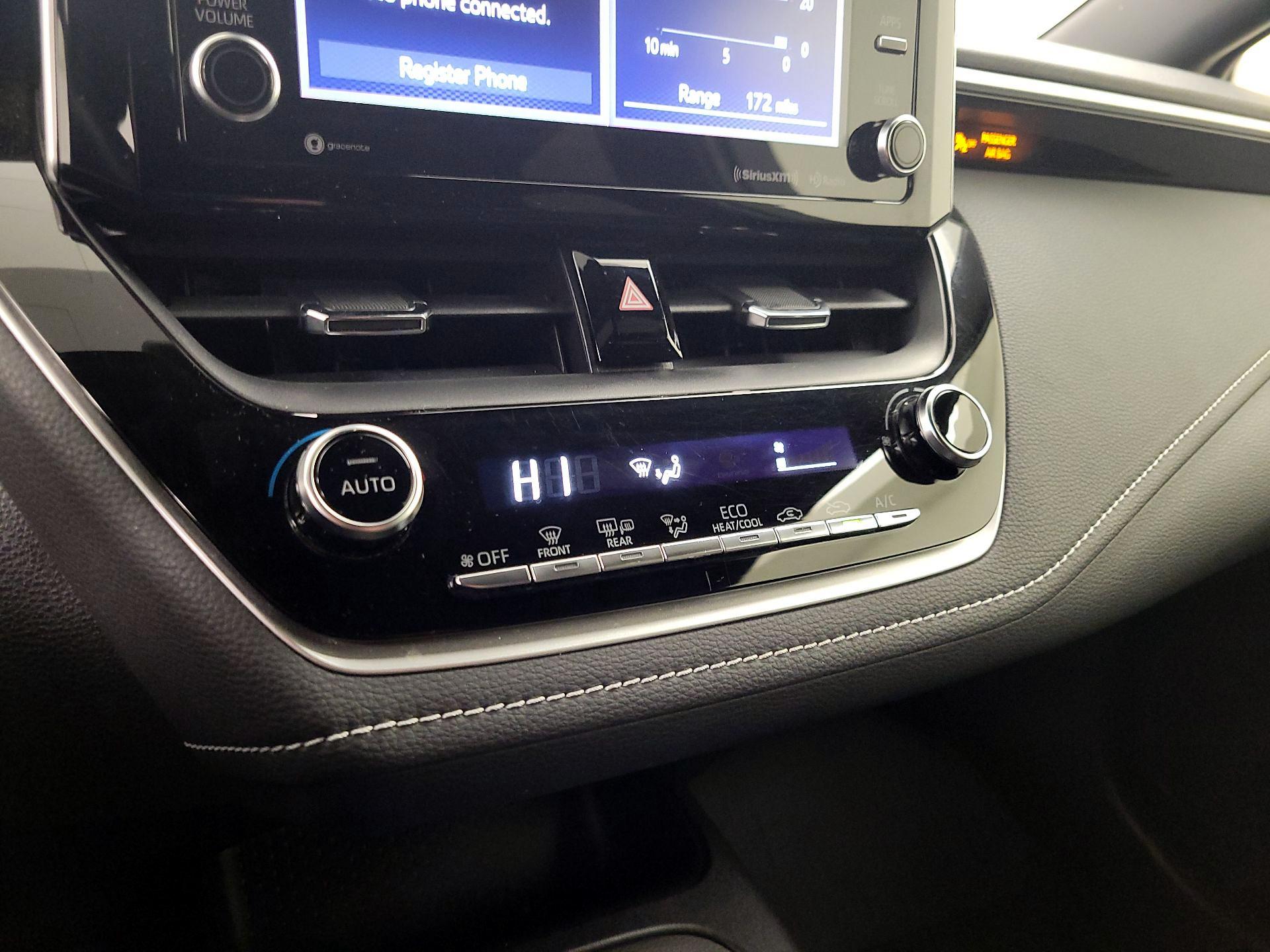 Thumbnail: 2021 Toyota Corolla - 16