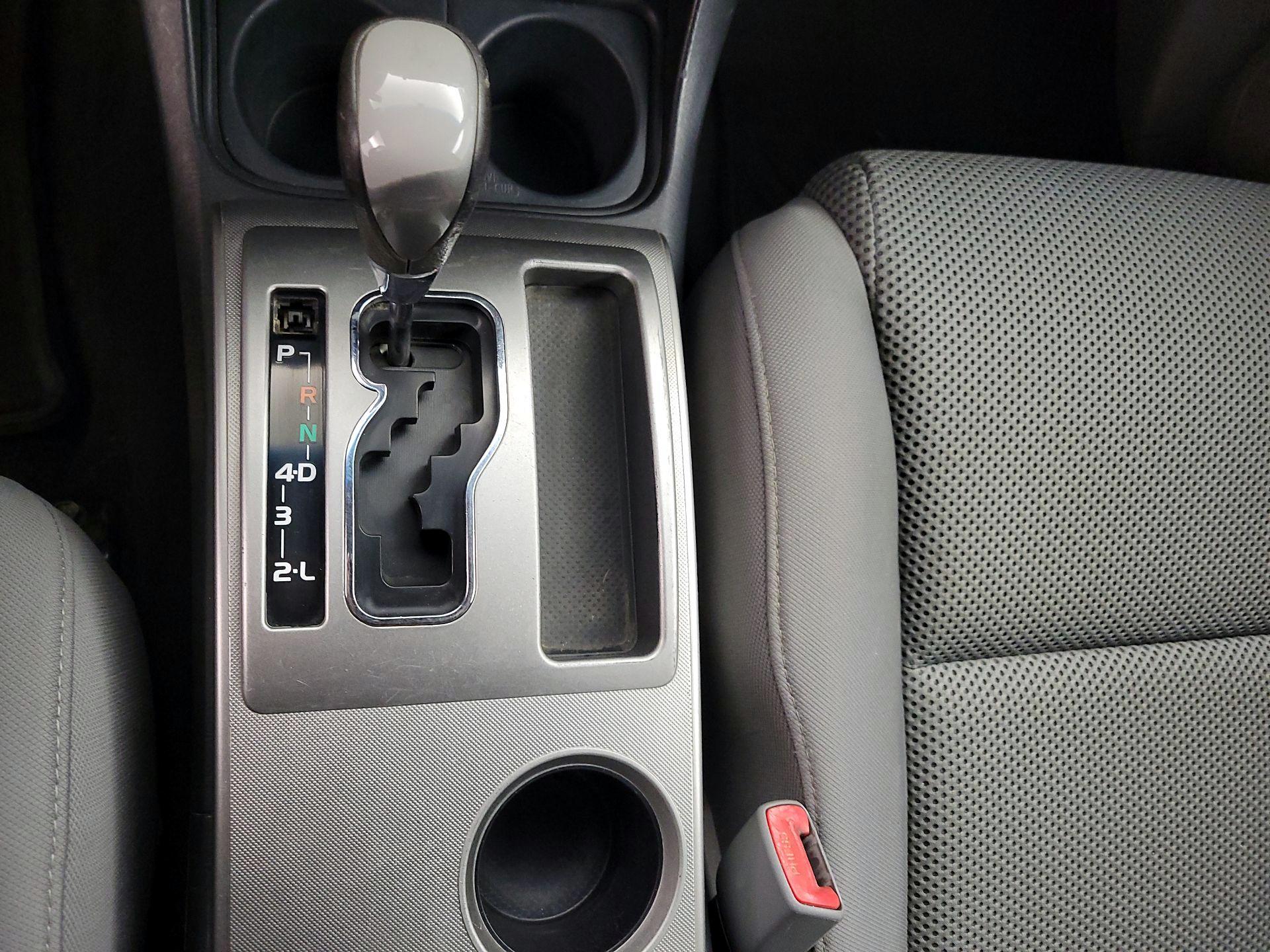 Thumbnail: 2015 Toyota Tacoma - 17