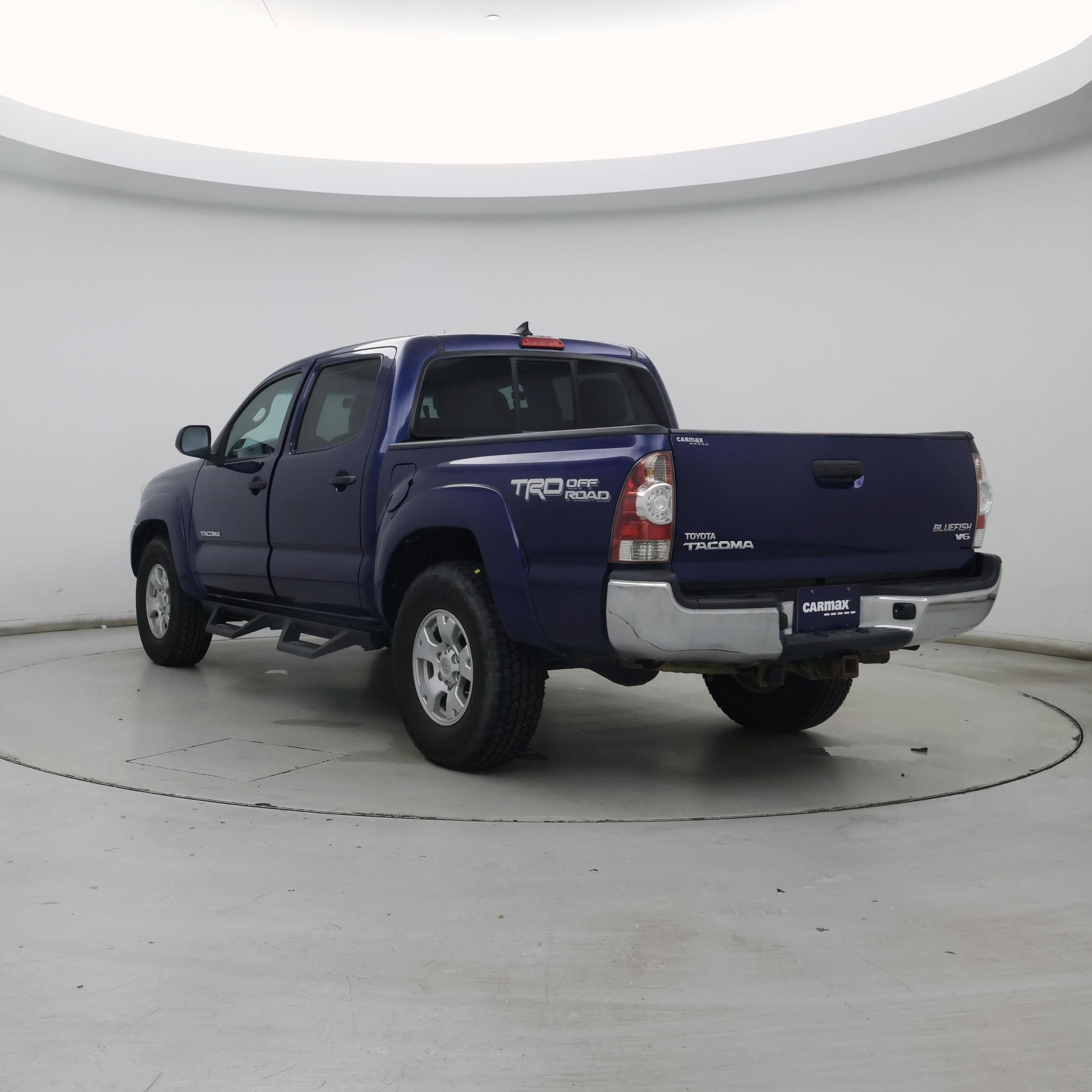 Thumbnail: 2015 Toyota Tacoma - 2