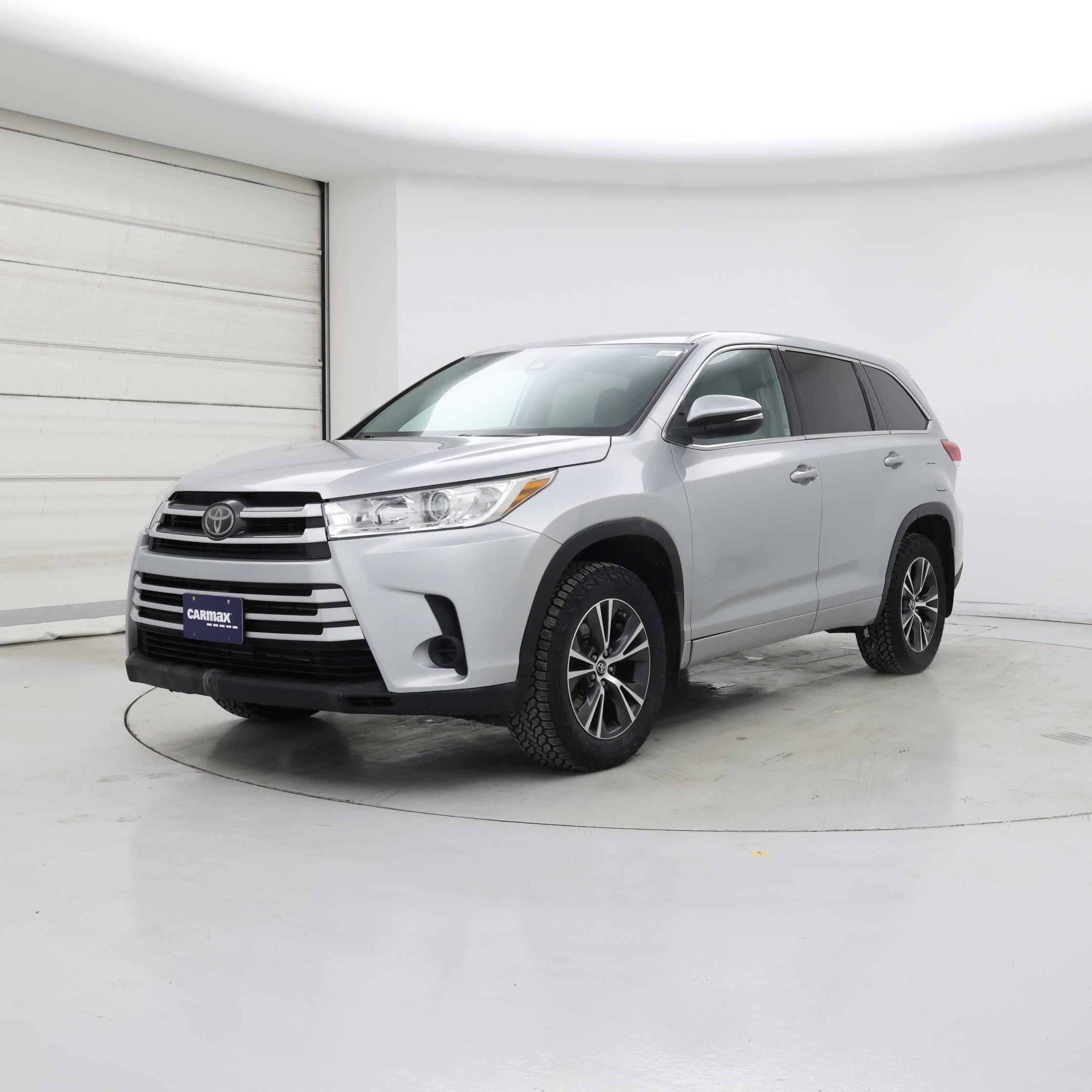 Thumbnail: 2018 Toyota Highlander - 4