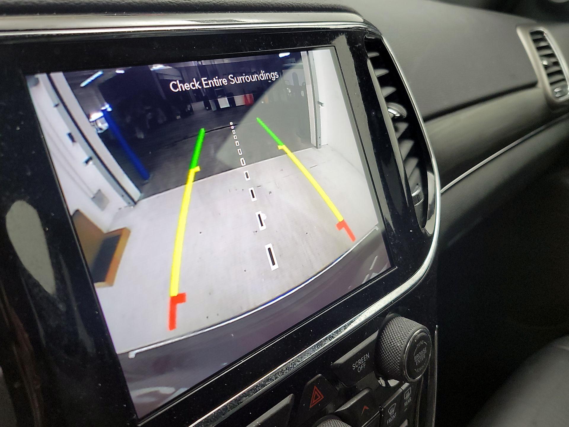 Thumbnail: 2019 Jeep Grand Cherokee - 15