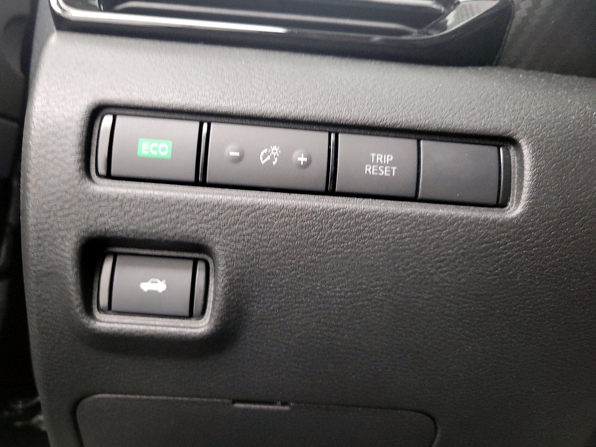 Thumbnail: 2020 Nissan Sentra - 13