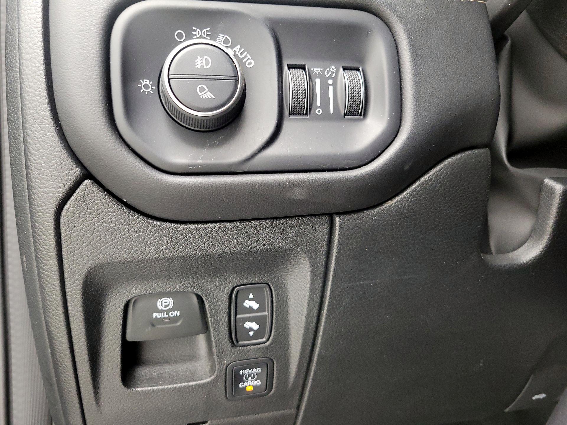 Thumbnail: 2024 RAM 1500 - 13