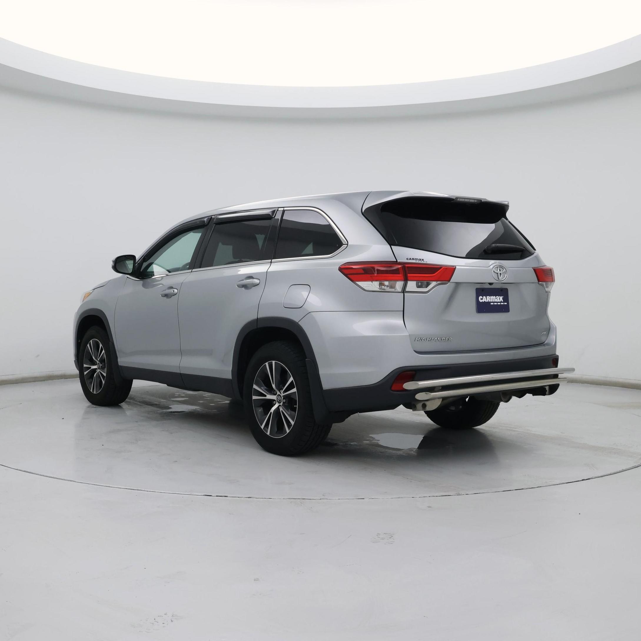 Thumbnail: 2019 Toyota Highlander - 2