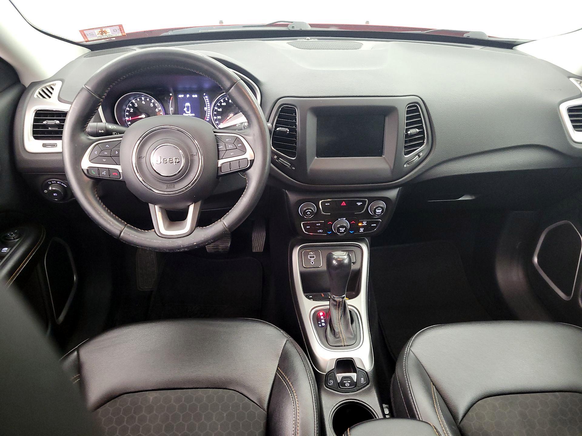 Thumbnail: 2019 Jeep Compass - 9