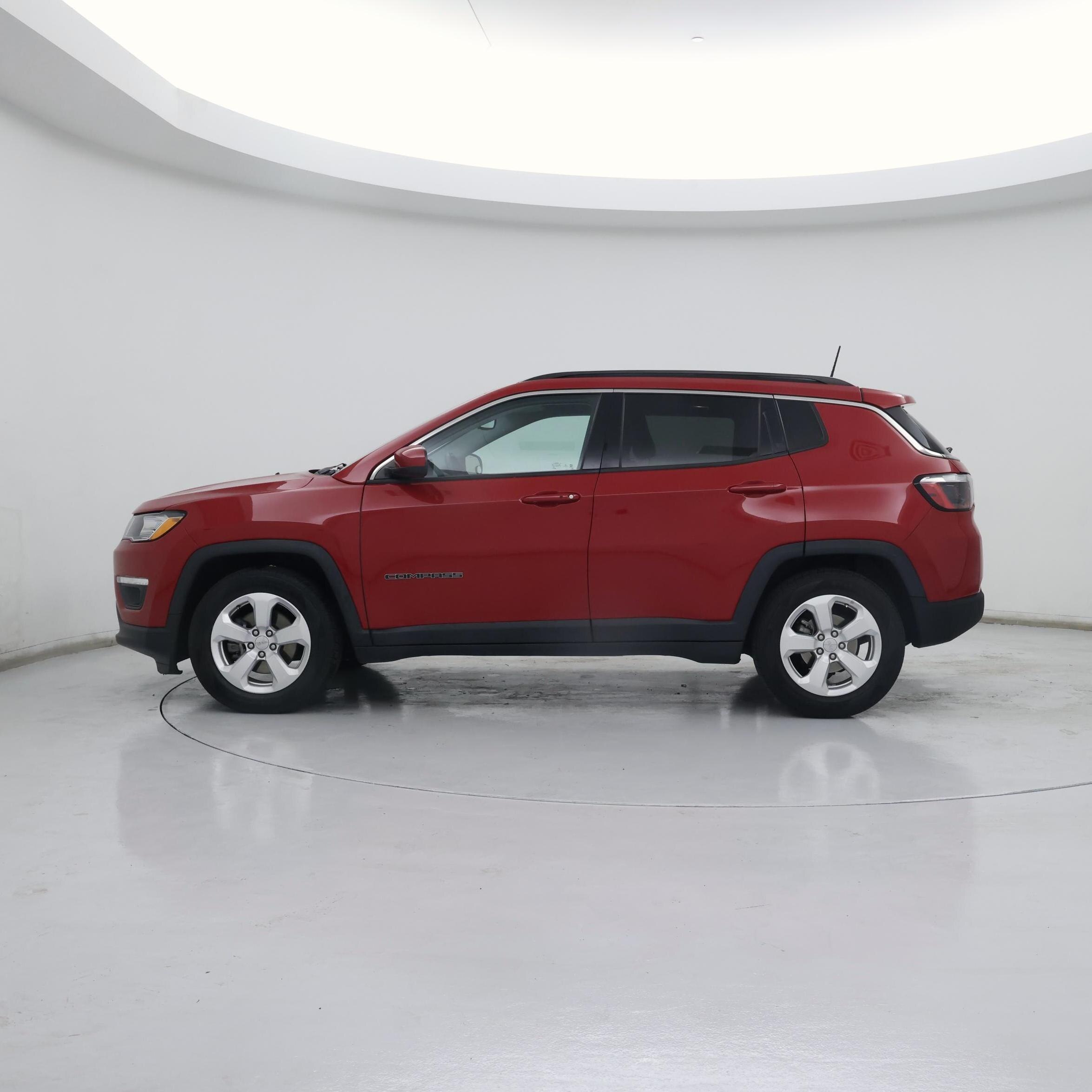 Thumbnail: 2019 Jeep Compass - 3