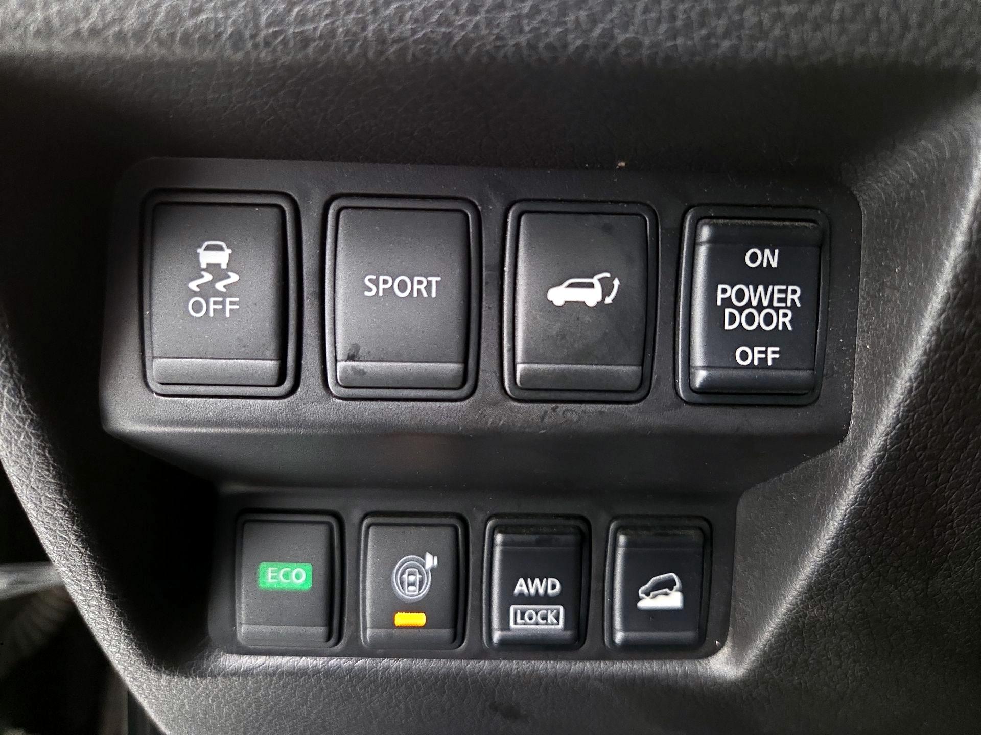 Thumbnail: 2015 Nissan Rogue - 13