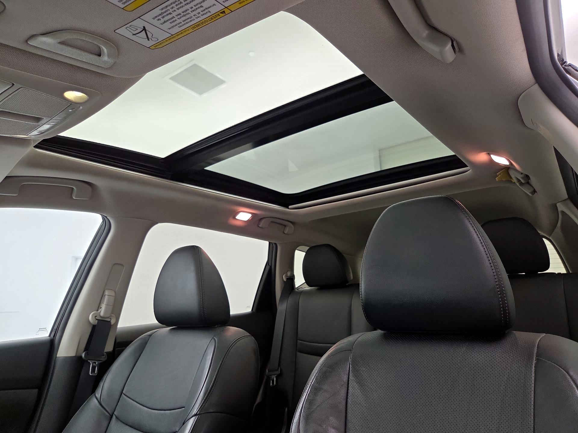 Thumbnail: 2015 Nissan Rogue - 20