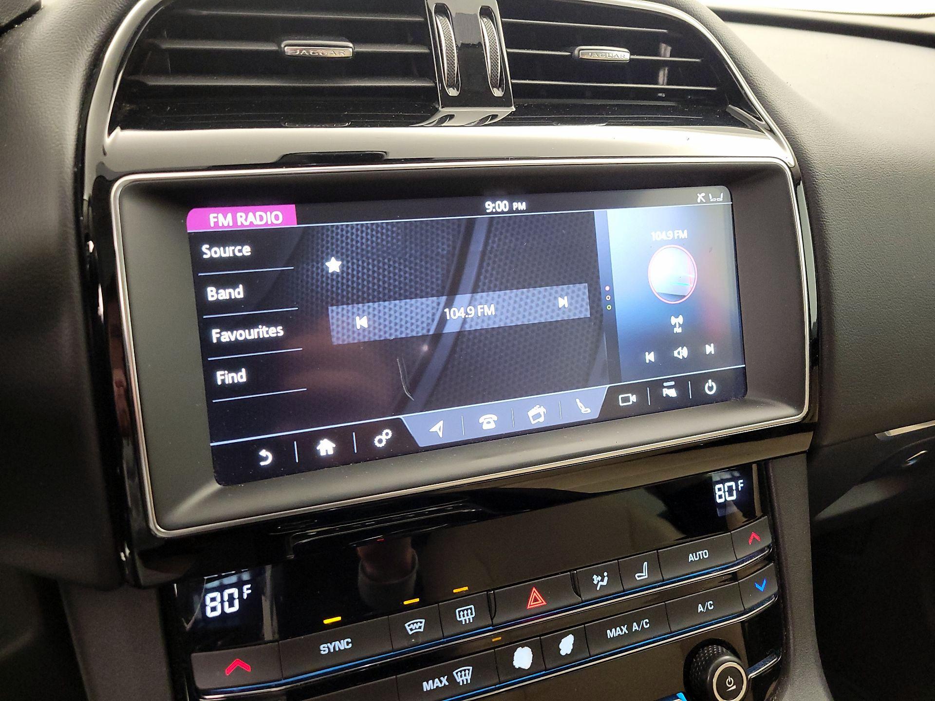 Thumbnail: 2019 Jaguar F-Pace - 16