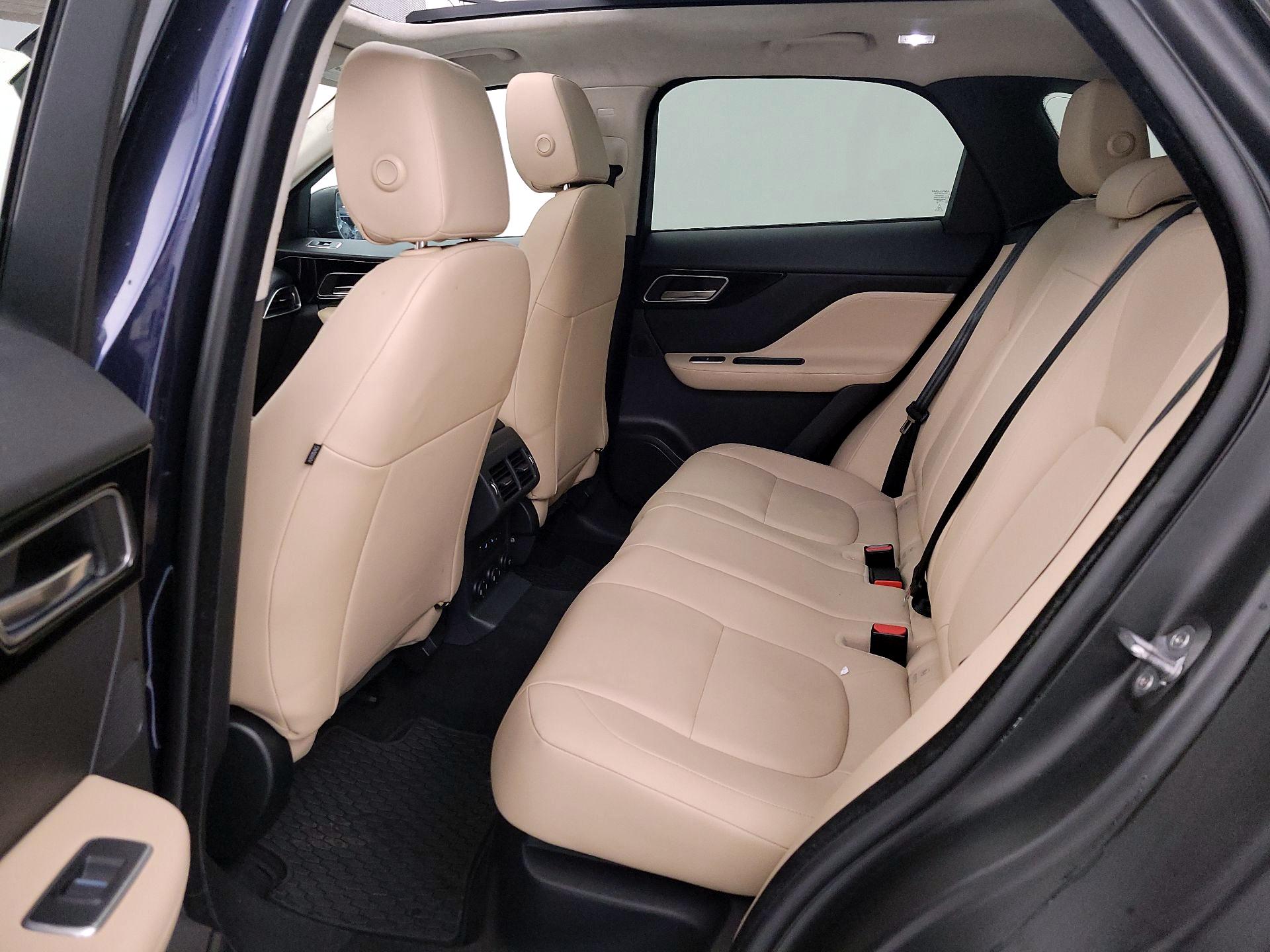 Thumbnail: 2019 Jaguar F-Pace - 20