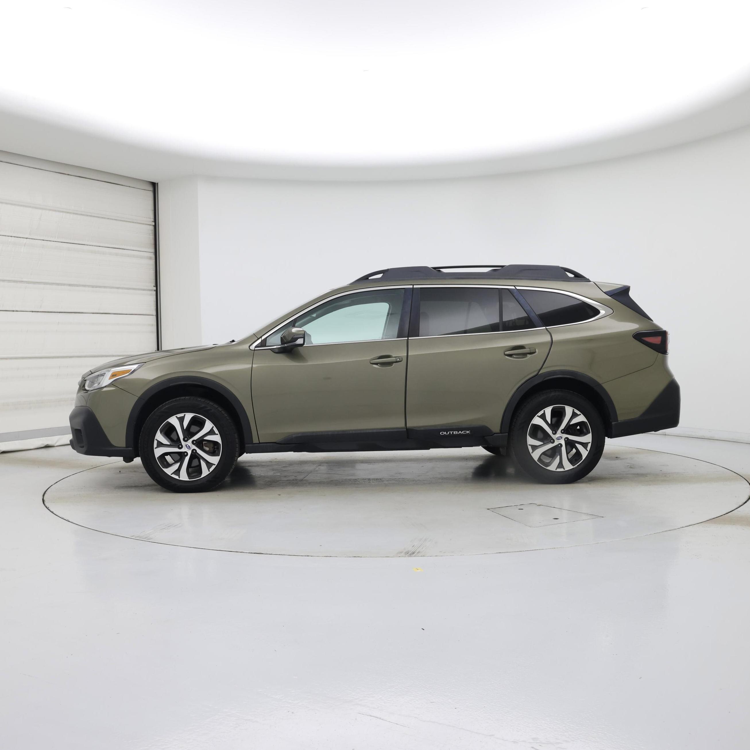Thumbnail: 2020 Subaru Outback - 3
