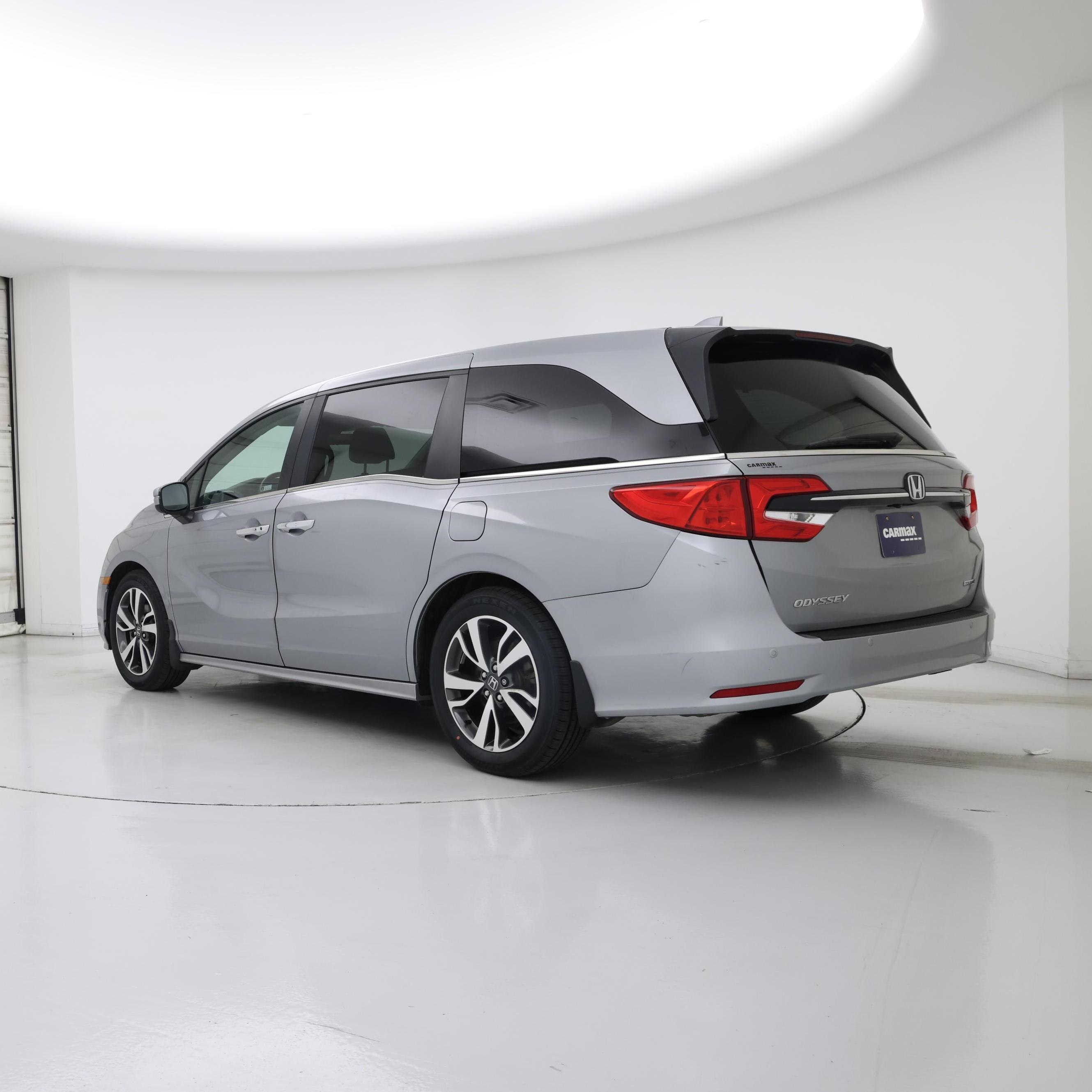 Thumbnail: 2023 Honda Odyssey - 2