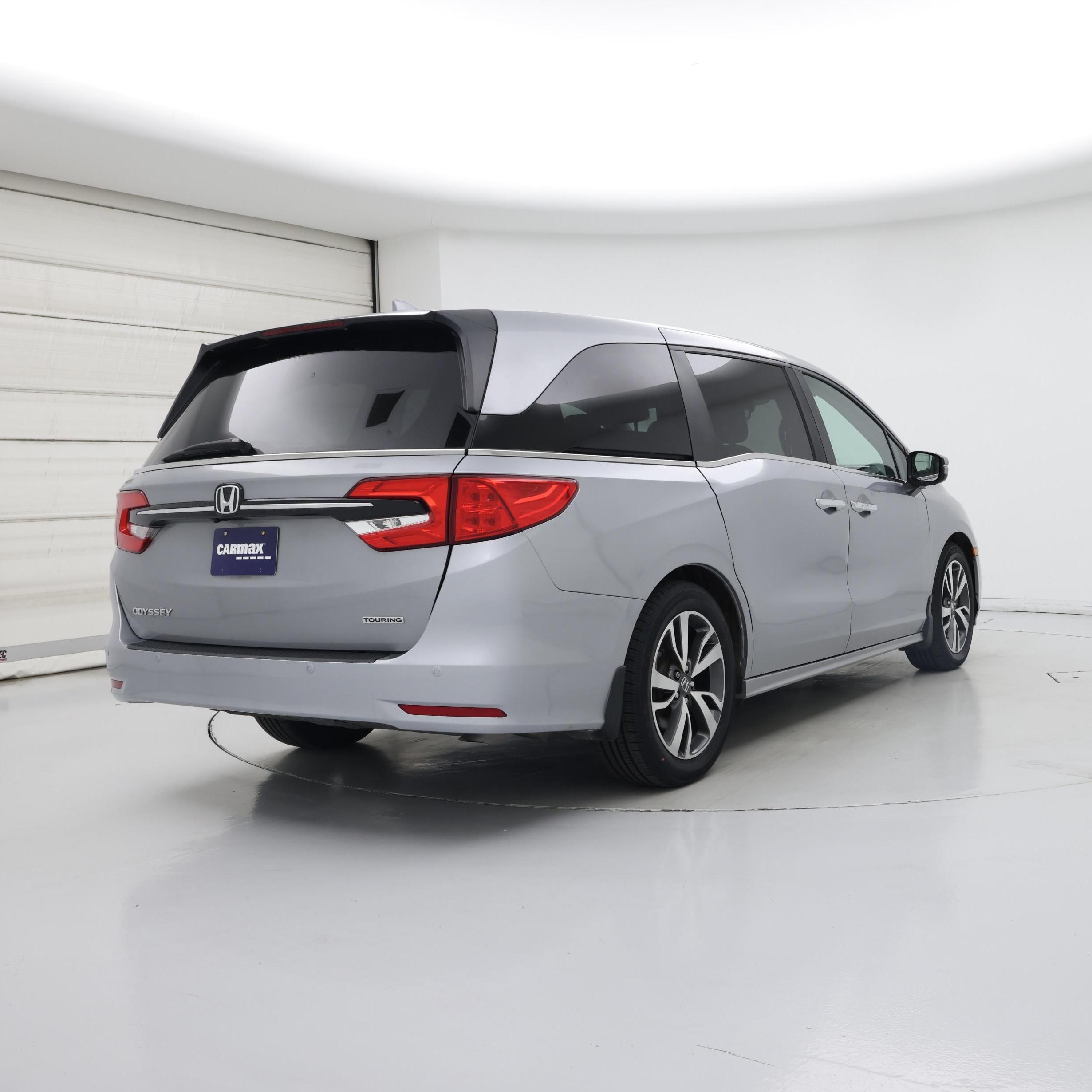 Thumbnail: 2023 Honda Odyssey - 8