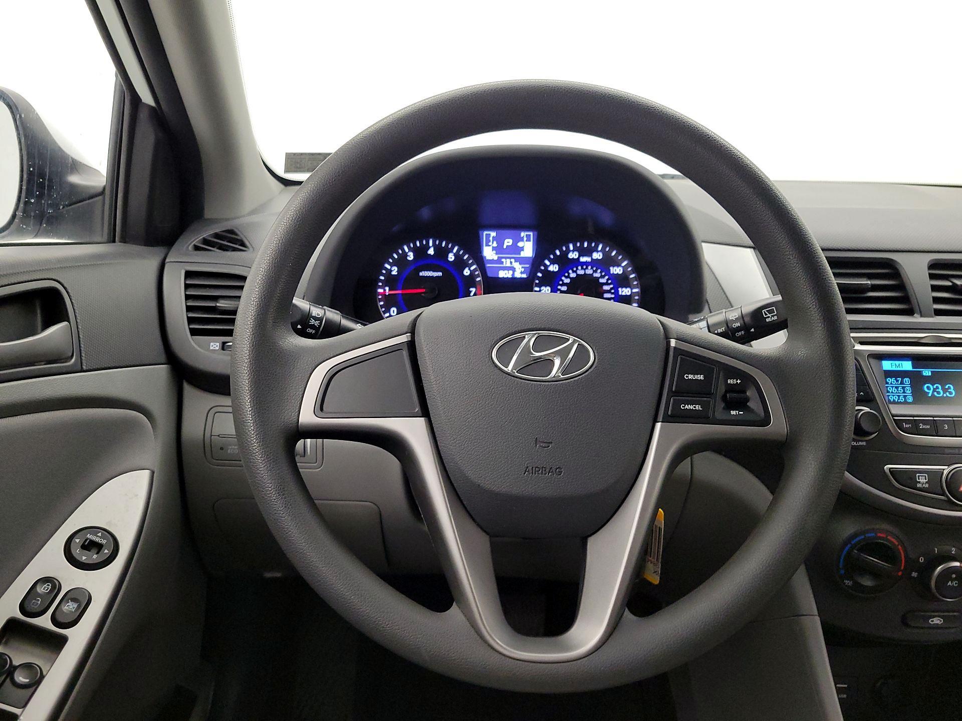 Thumbnail: 2017 Hyundai Accent - 10