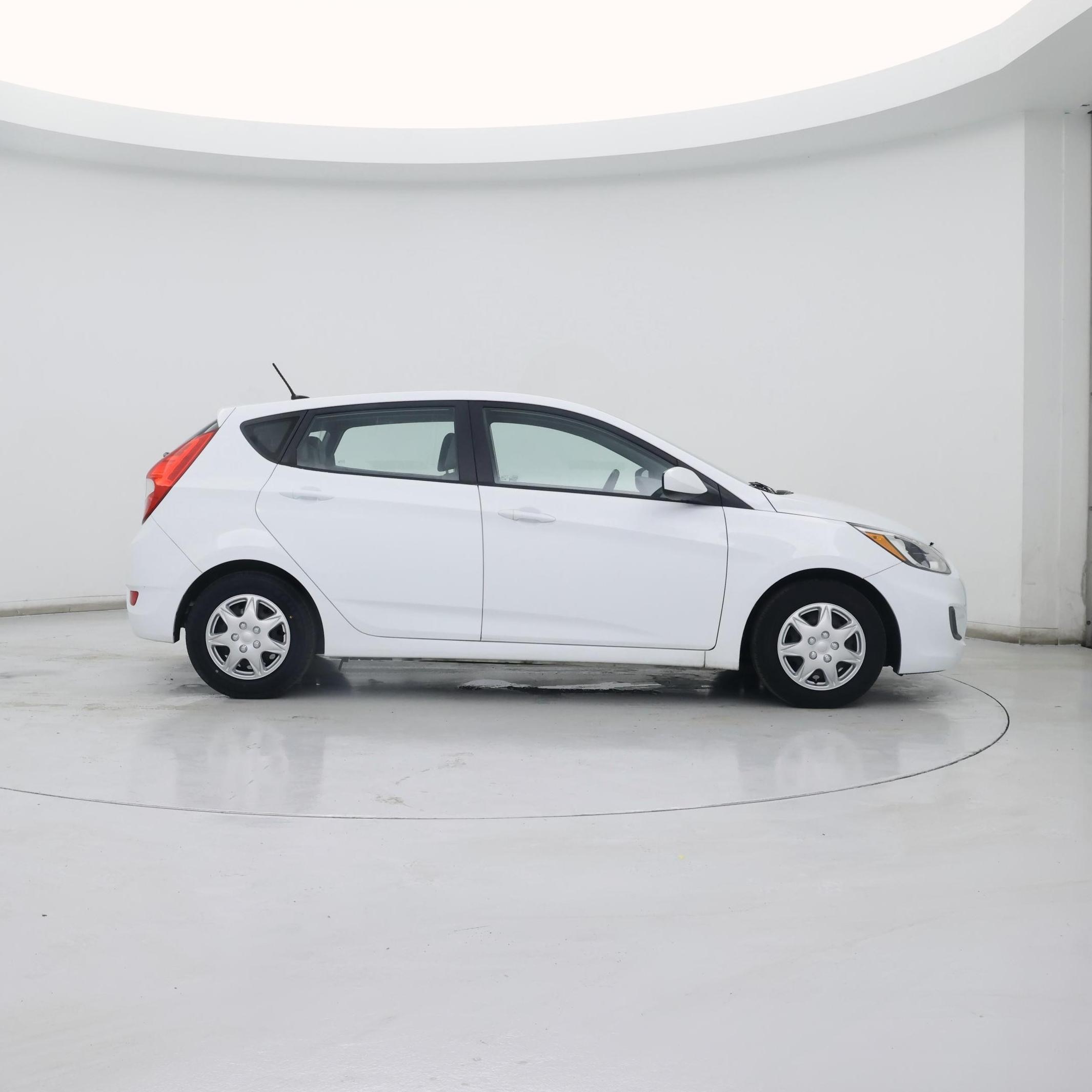 Thumbnail: 2017 Hyundai Accent - 7