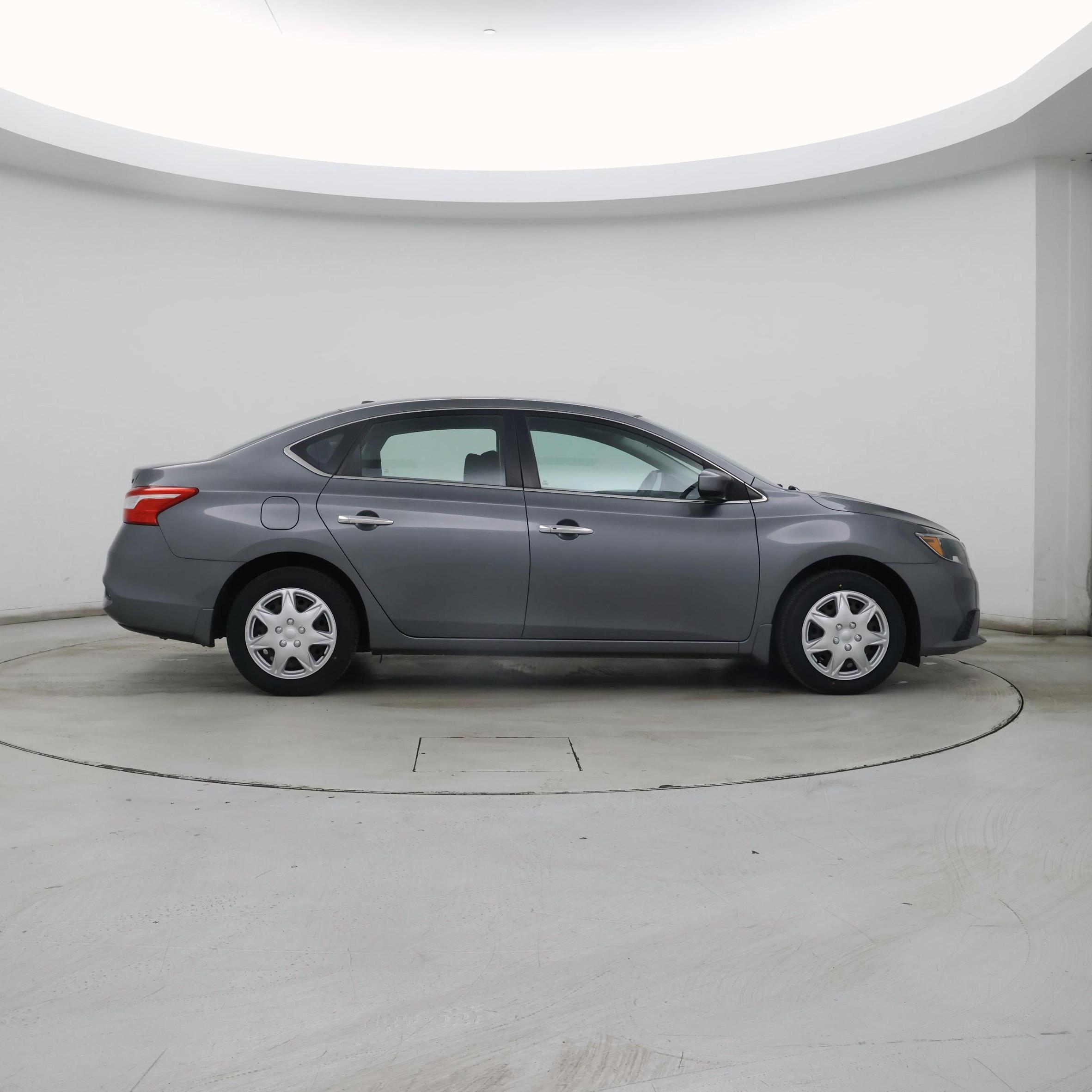 Thumbnail: 2017 Nissan Sentra - 7