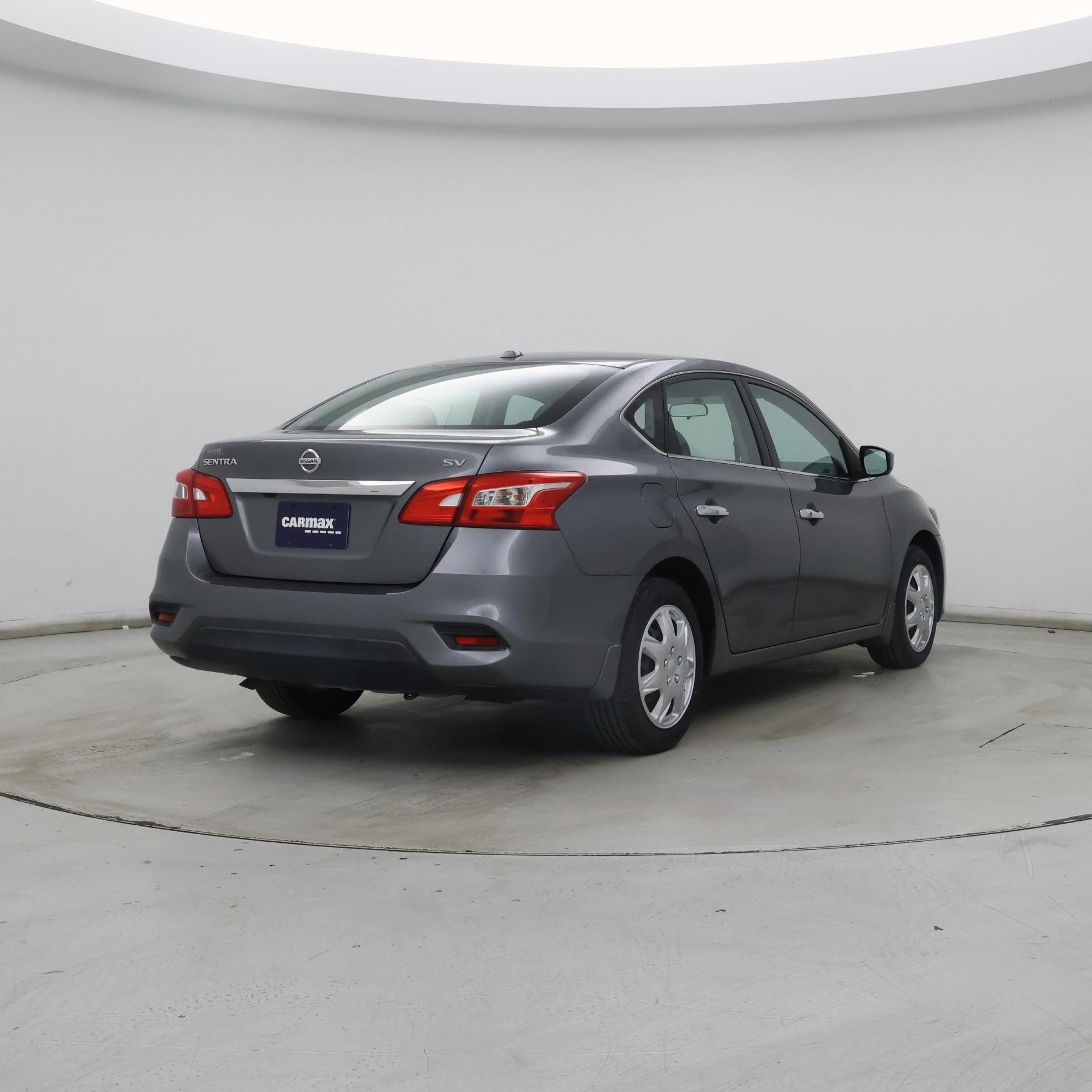Thumbnail: 2017 Nissan Sentra - 8