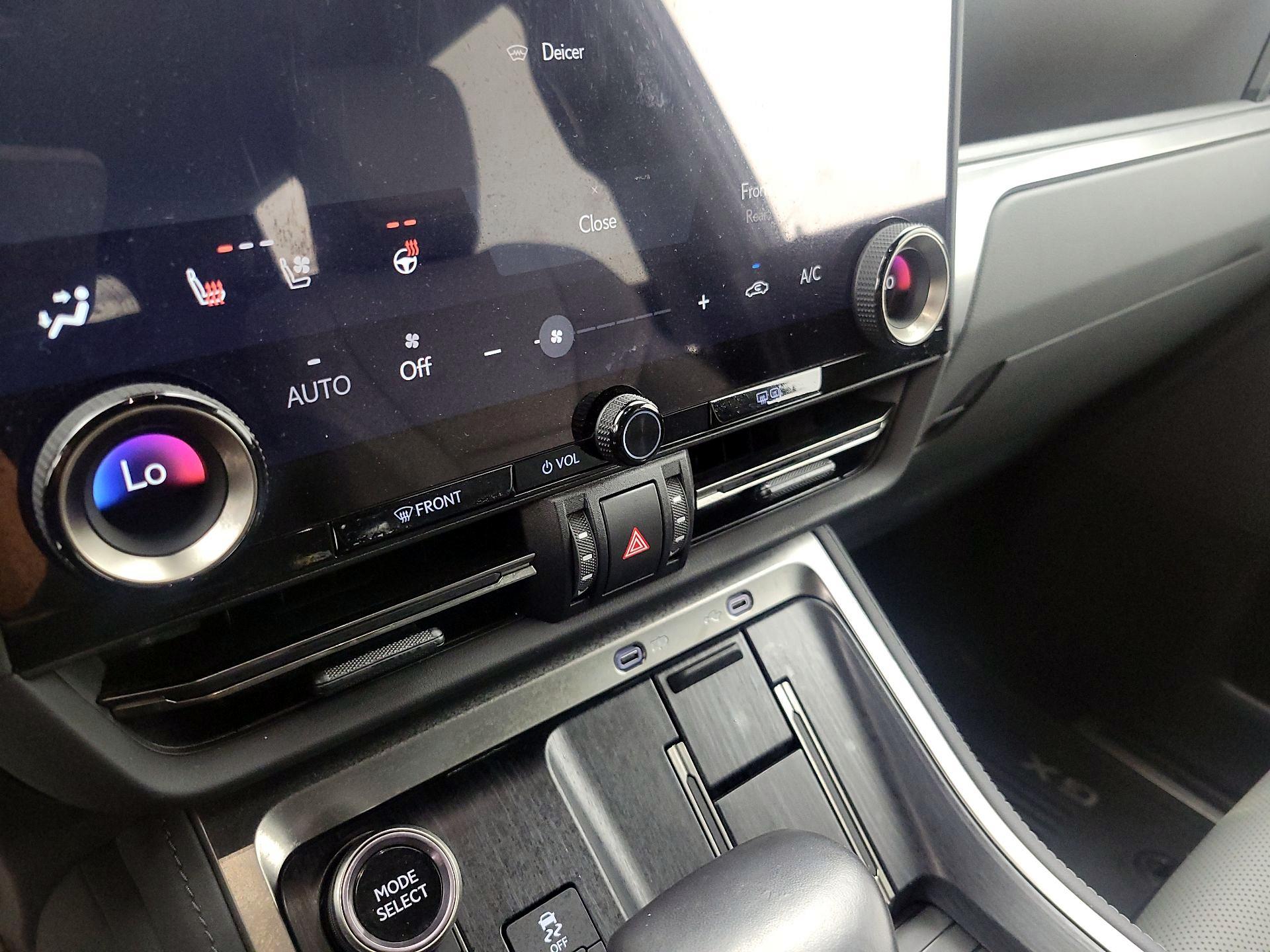 Thumbnail: 2024 Lexus GX - 16