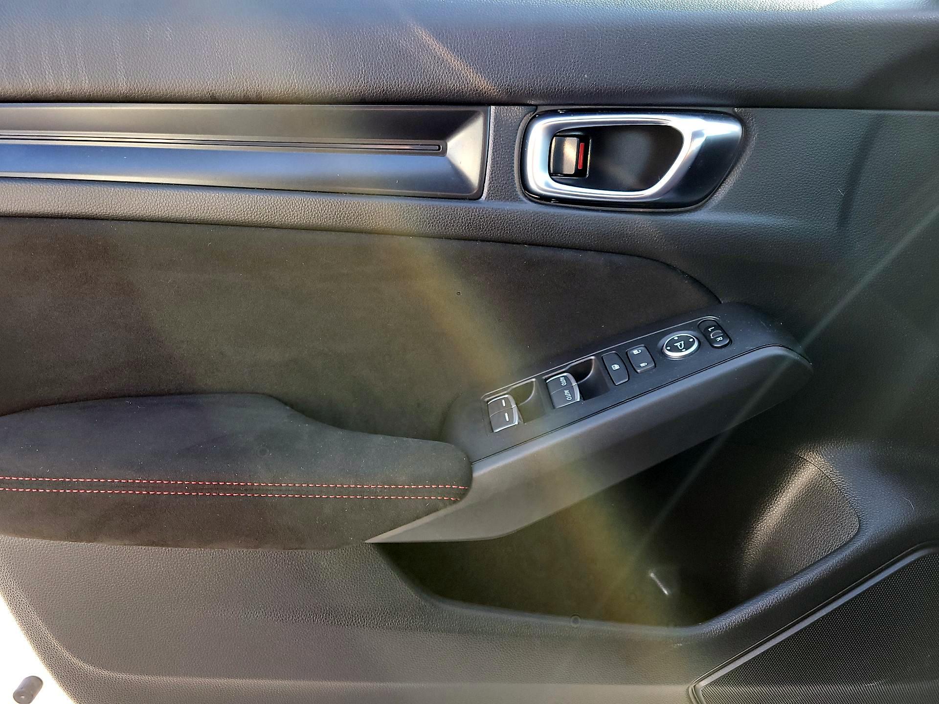 Thumbnail: 2024 Honda Civic - 10