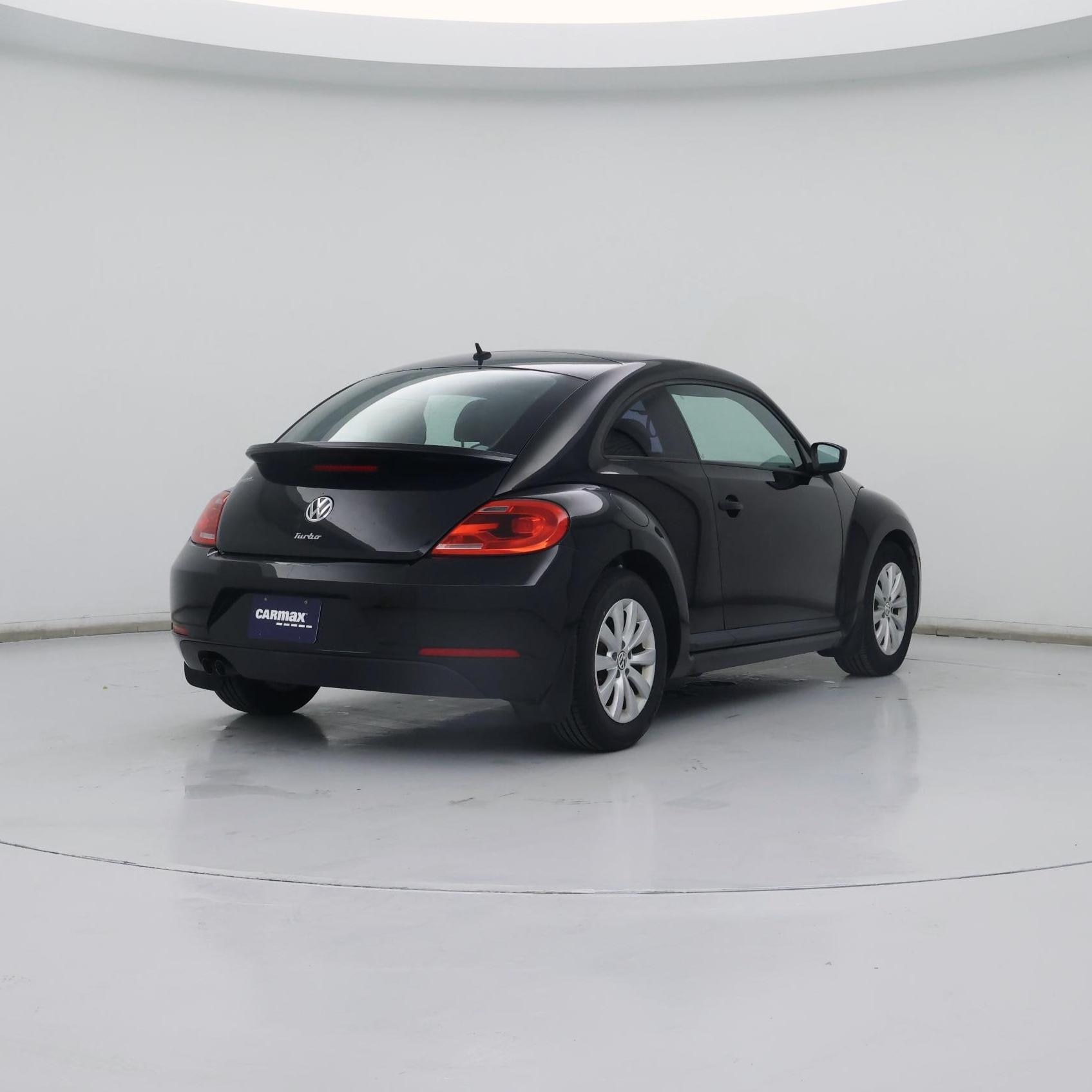 Thumbnail: 2016 Volkswagen Beetle - 8